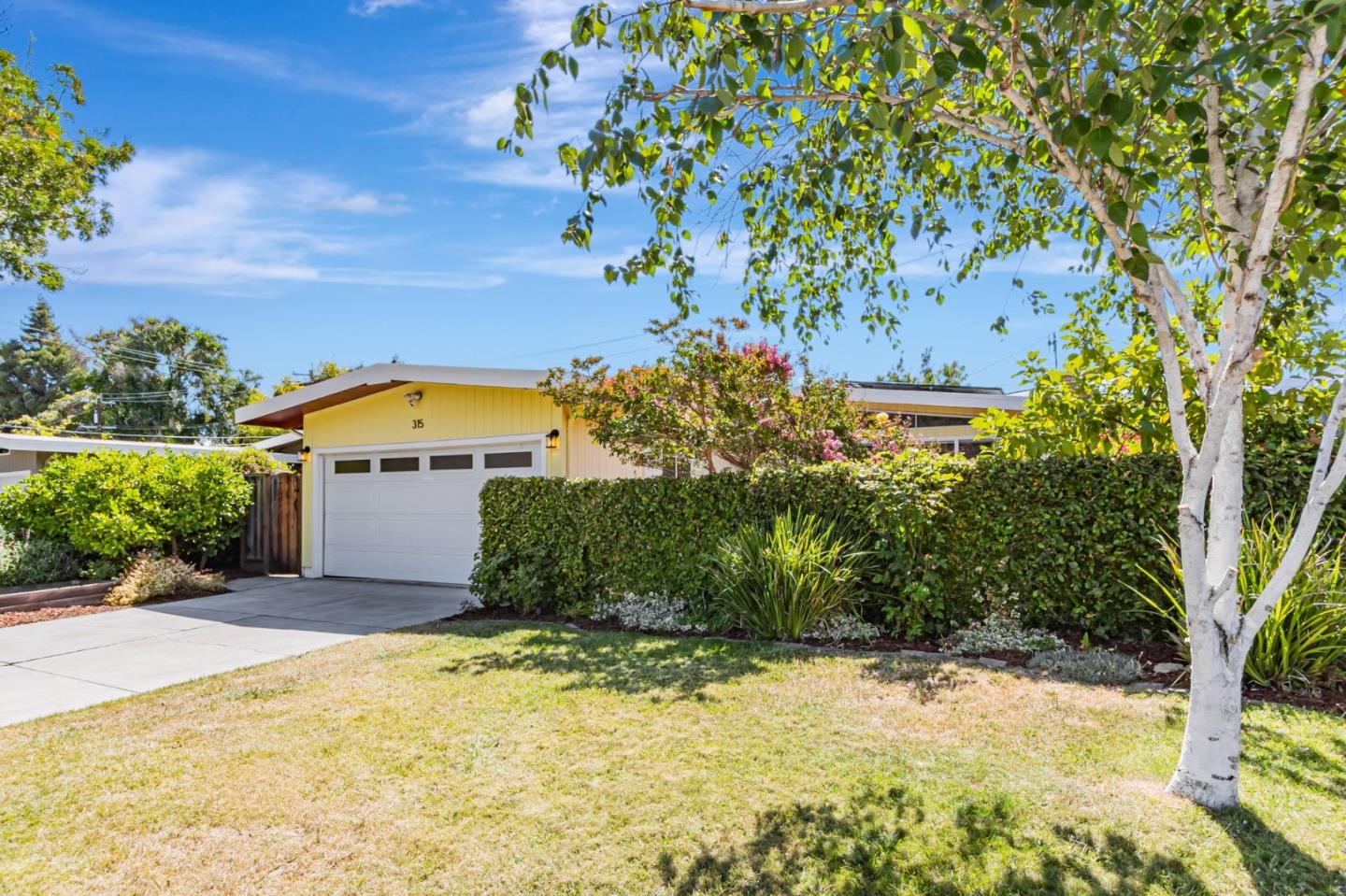 Detail Gallery Image 2 of 43 For 315 Anna Ave, Mountain View,  CA 94043 - 4 Beds | 2 Baths