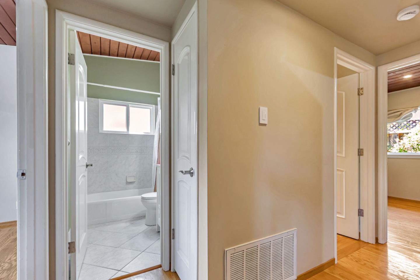 Detail Gallery Image 29 of 43 For 315 Anna Ave, Mountain View,  CA 94043 - 4 Beds | 2 Baths