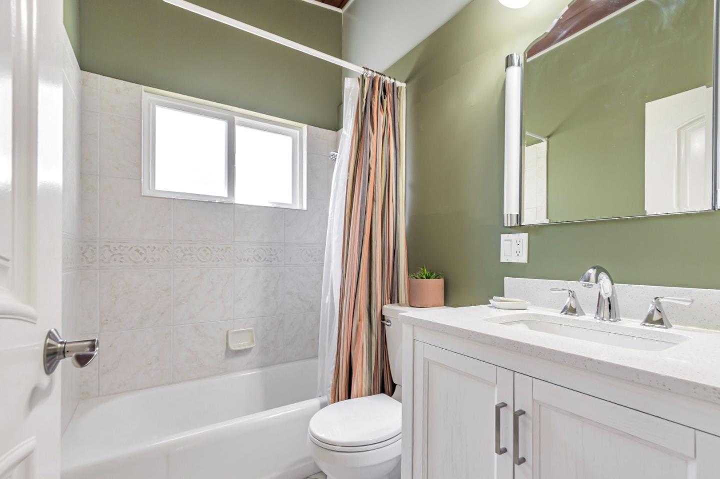 Detail Gallery Image 30 of 43 For 315 Anna Ave, Mountain View,  CA 94043 - 4 Beds | 2 Baths