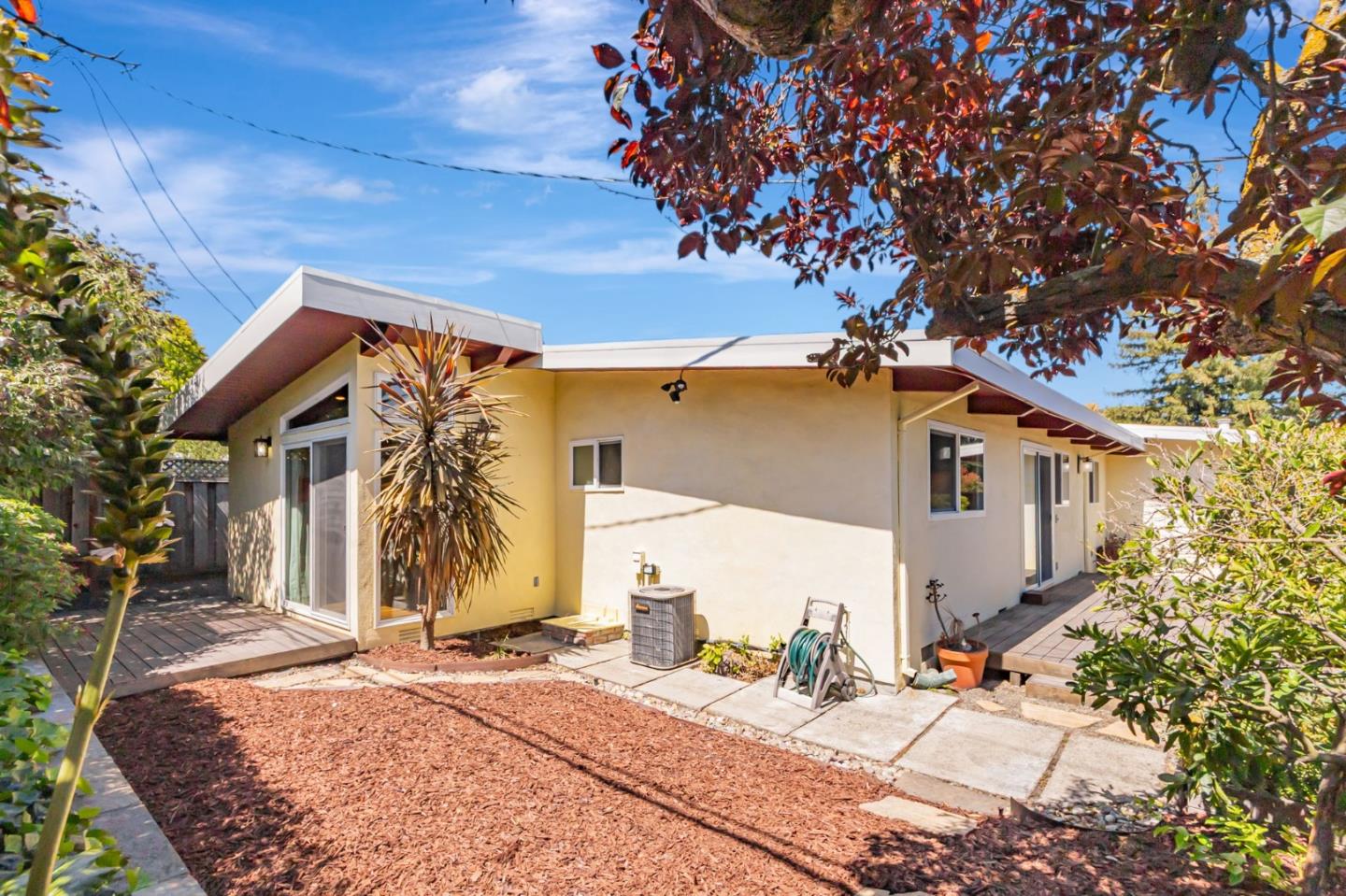Detail Gallery Image 39 of 43 For 315 Anna Ave, Mountain View,  CA 94043 - 4 Beds | 2 Baths