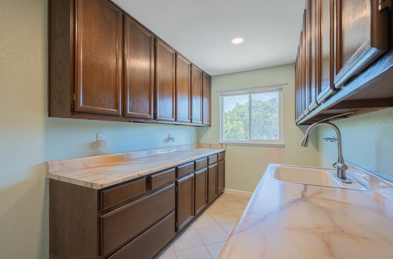 Detail Gallery Image 20 of 60 For 19608 Brentwood Ct, Salinas,  CA 93907 - 3 Beds | 2/1 Baths