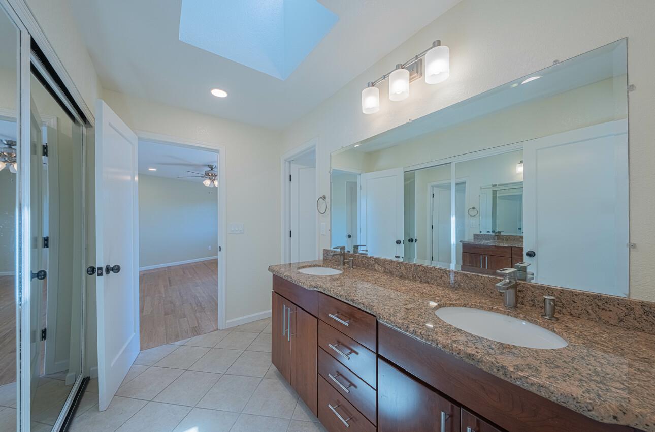 Detail Gallery Image 29 of 60 For 19608 Brentwood Ct, Salinas,  CA 93907 - 3 Beds | 2/1 Baths