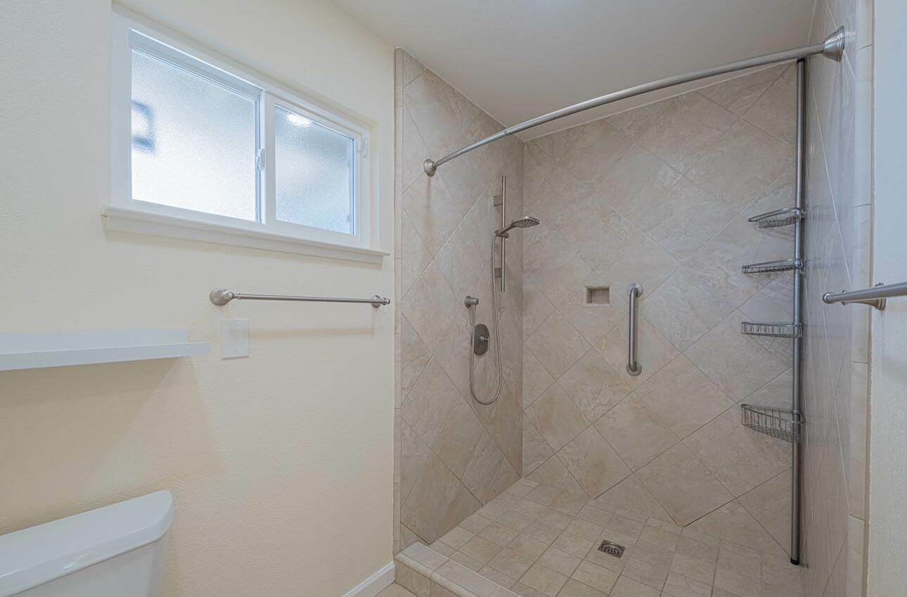 Detail Gallery Image 30 of 60 For 19608 Brentwood Ct, Salinas,  CA 93907 - 3 Beds | 2/1 Baths