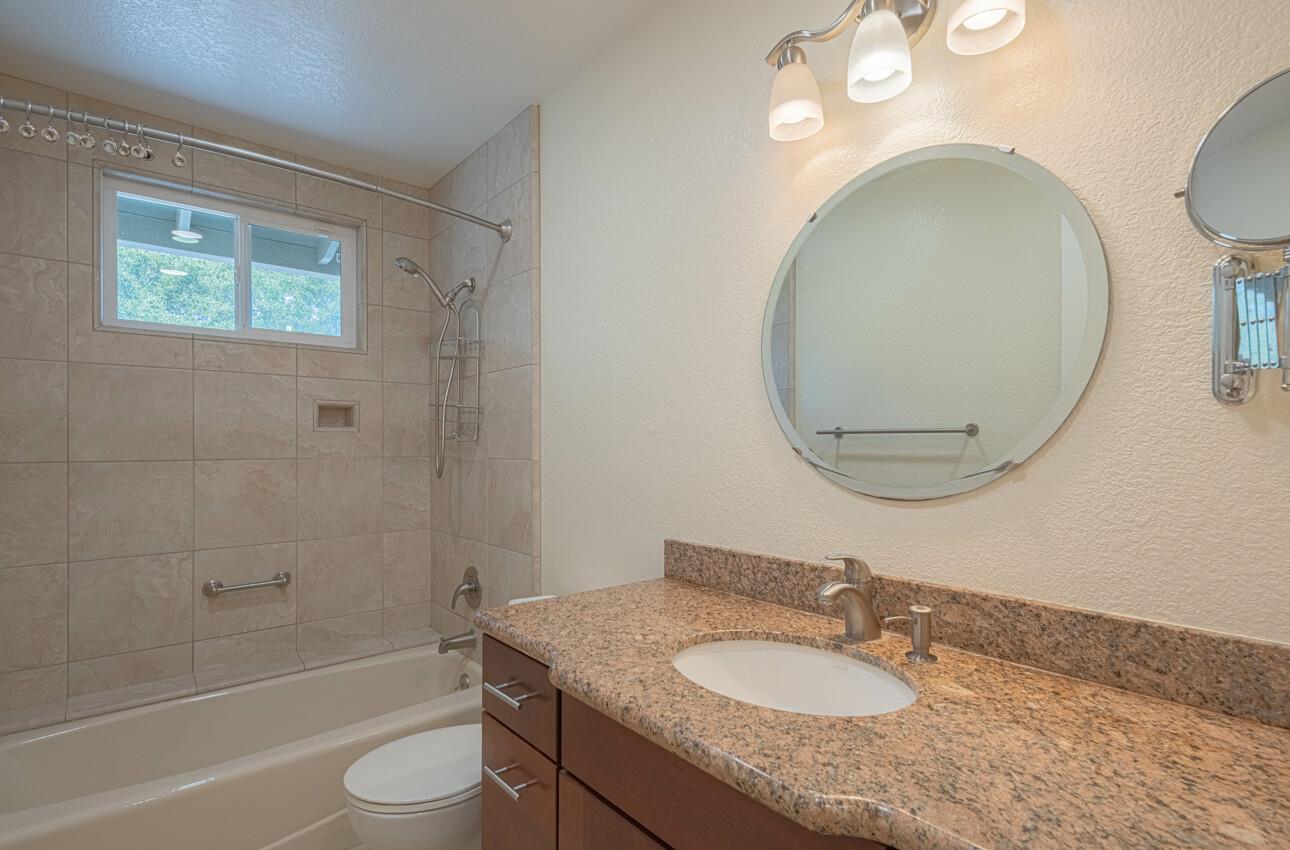 Detail Gallery Image 39 of 60 For 19608 Brentwood Ct, Salinas,  CA 93907 - 3 Beds | 2/1 Baths