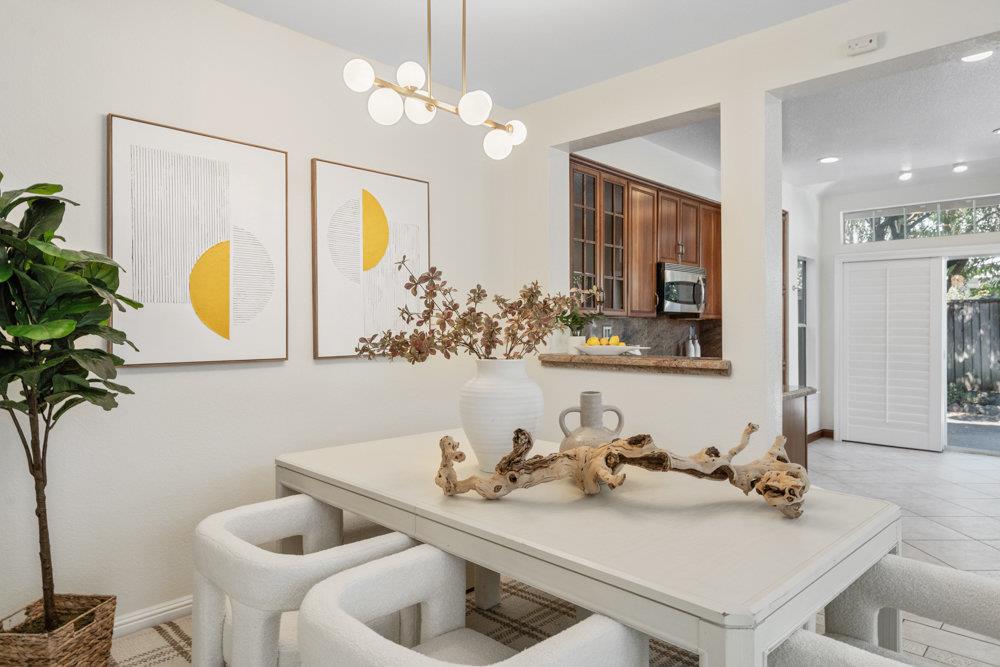 Detail Gallery Image 10 of 47 For 5445 Ontario Cmn, Fremont,  CA 94555 - 2 Beds | 2/1 Baths