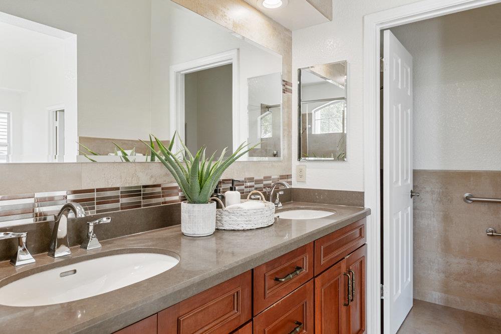 Detail Gallery Image 27 of 47 For 5445 Ontario Cmn, Fremont,  CA 94555 - 2 Beds | 2/1 Baths