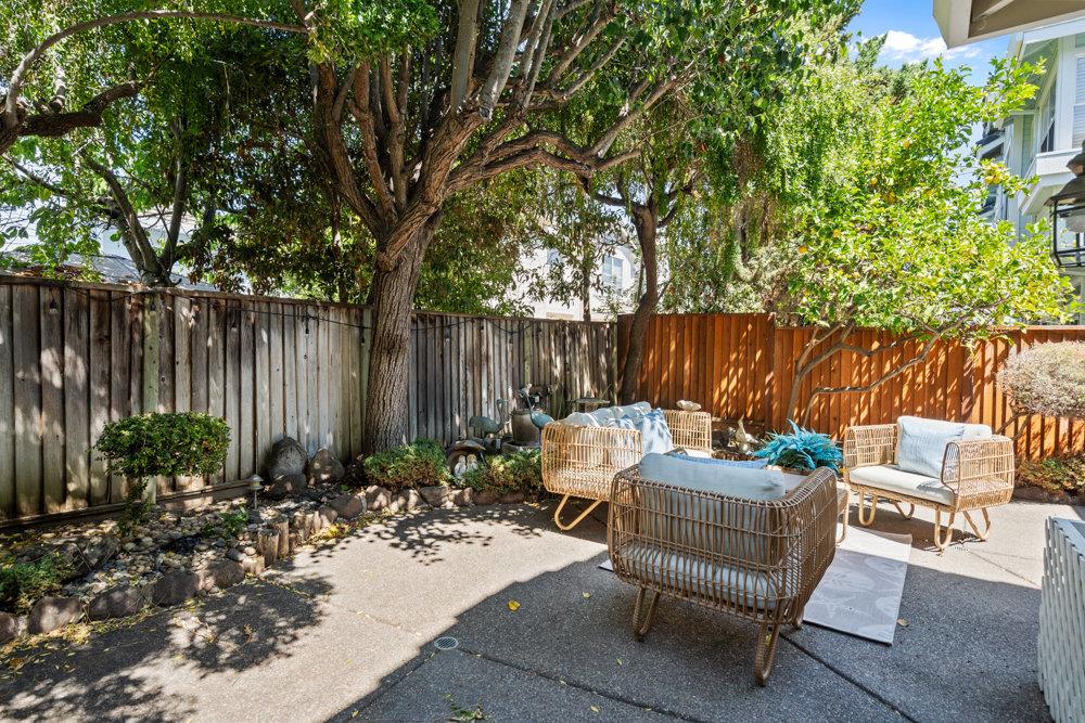 Detail Gallery Image 38 of 47 For 5445 Ontario Cmn, Fremont,  CA 94555 - 2 Beds | 2/1 Baths