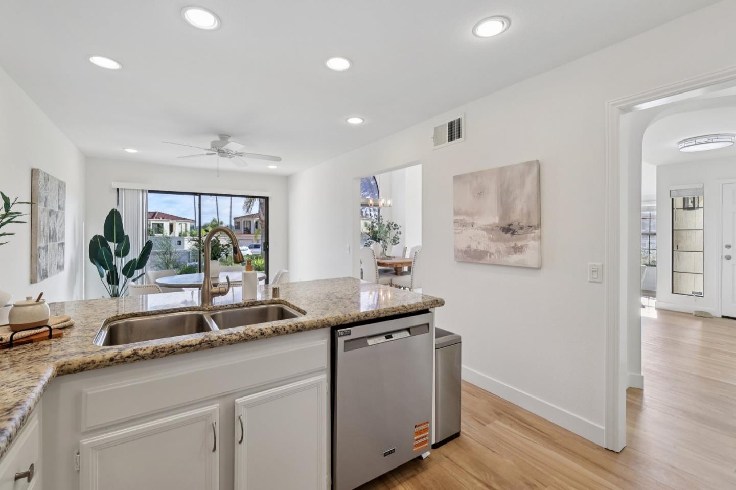 Detail Gallery Image 19 of 43 For 3107 Camino Del Arco, Carlsbad,  CA 92009 - 3 Beds | 2 Baths