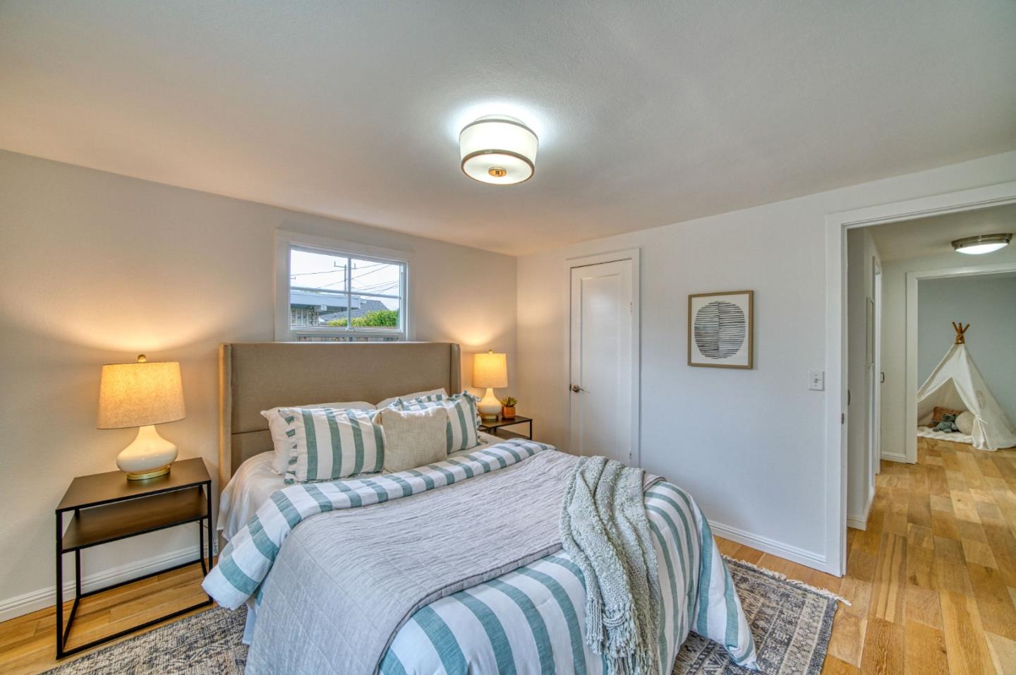 Detail Gallery Image 14 of 37 For 1749 43rd Ave, Capitola,  CA 95010 - 2 Beds | 1 Baths