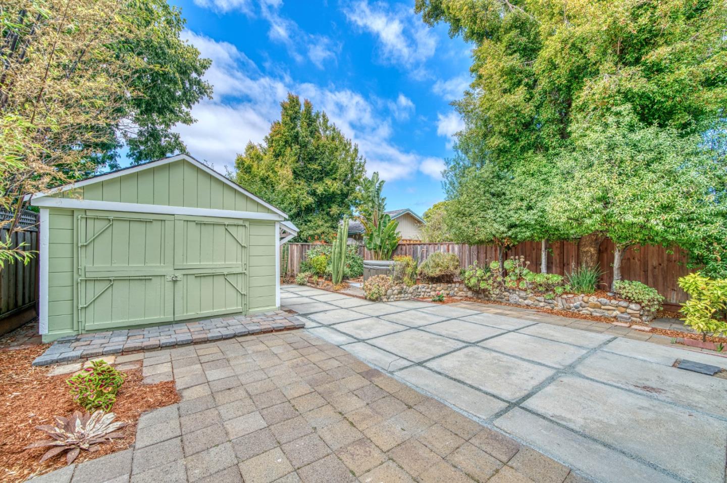 Detail Gallery Image 21 of 37 For 1749 43rd Ave, Capitola,  CA 95010 - 2 Beds | 1 Baths
