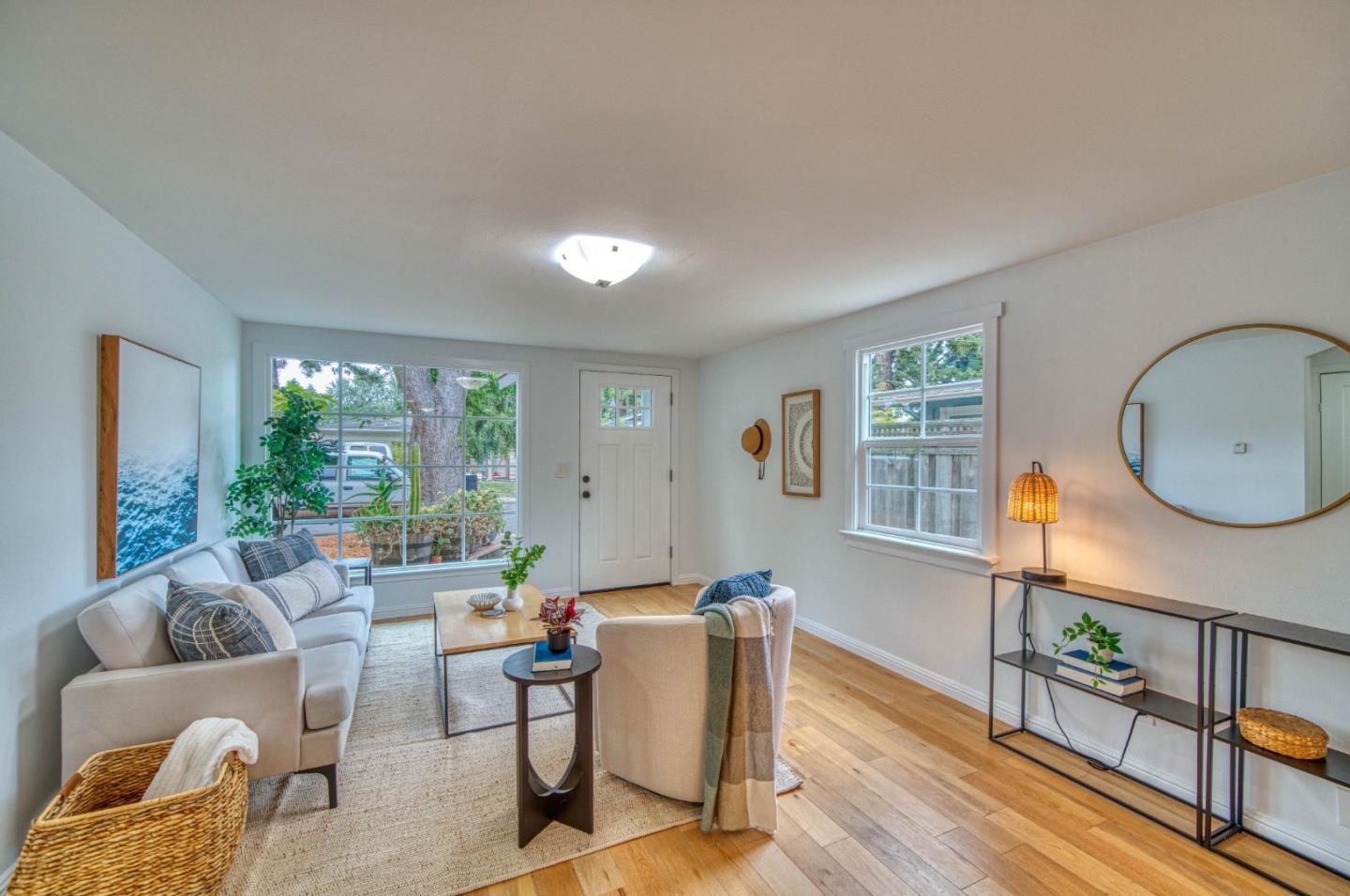 Detail Gallery Image 3 of 37 For 1749 43rd Ave, Capitola,  CA 95010 - 2 Beds | 1 Baths