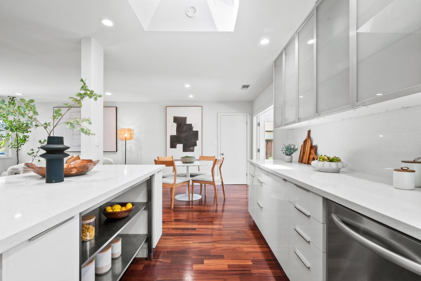 Detail Gallery Image 16 of 66 For 14633 Cole Dr, San Jose,  CA 95124 - 3 Beds | 1/1 Baths