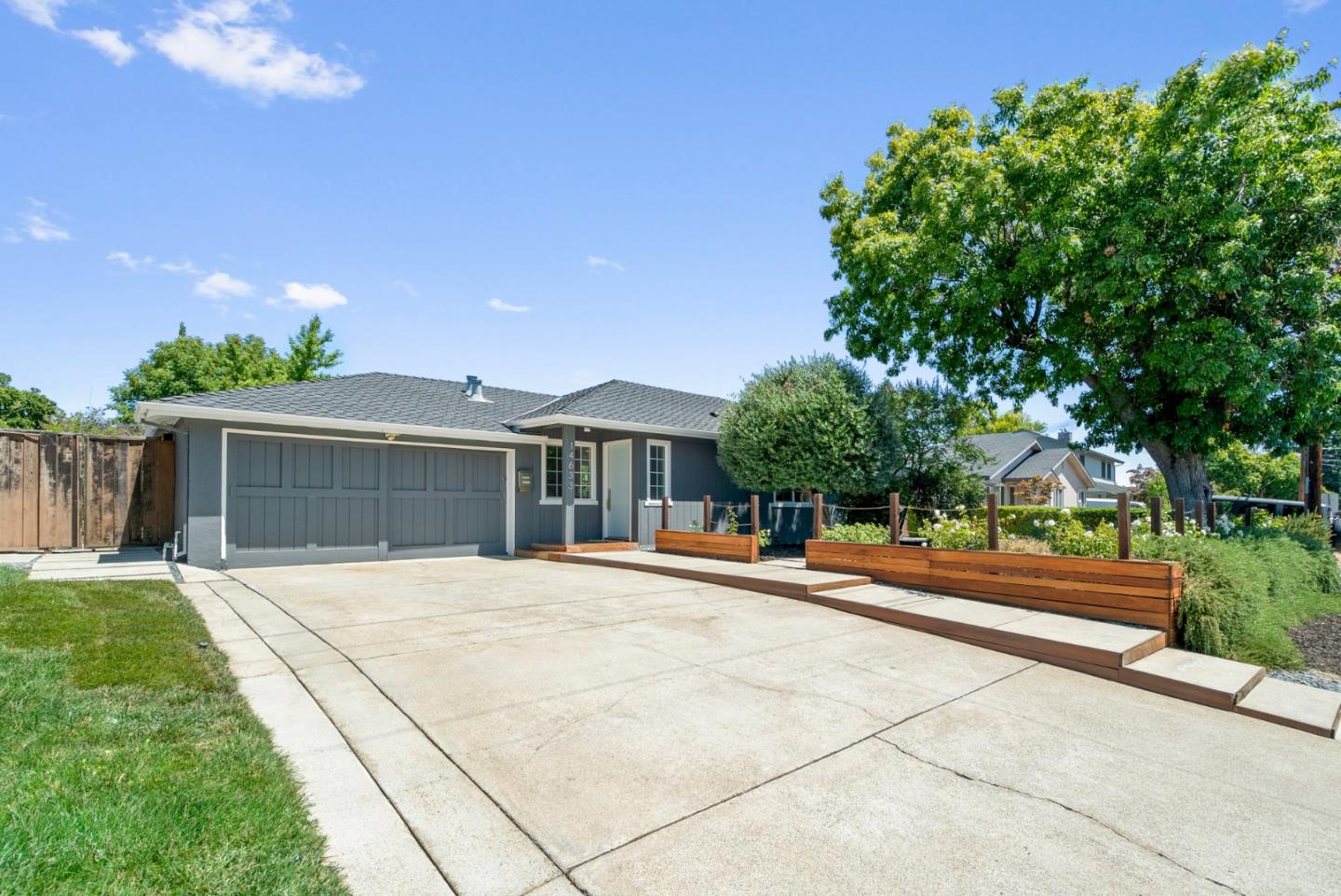Detail Gallery Image 3 of 66 For 14633 Cole Dr, San Jose,  CA 95124 - 3 Beds | 1/1 Baths