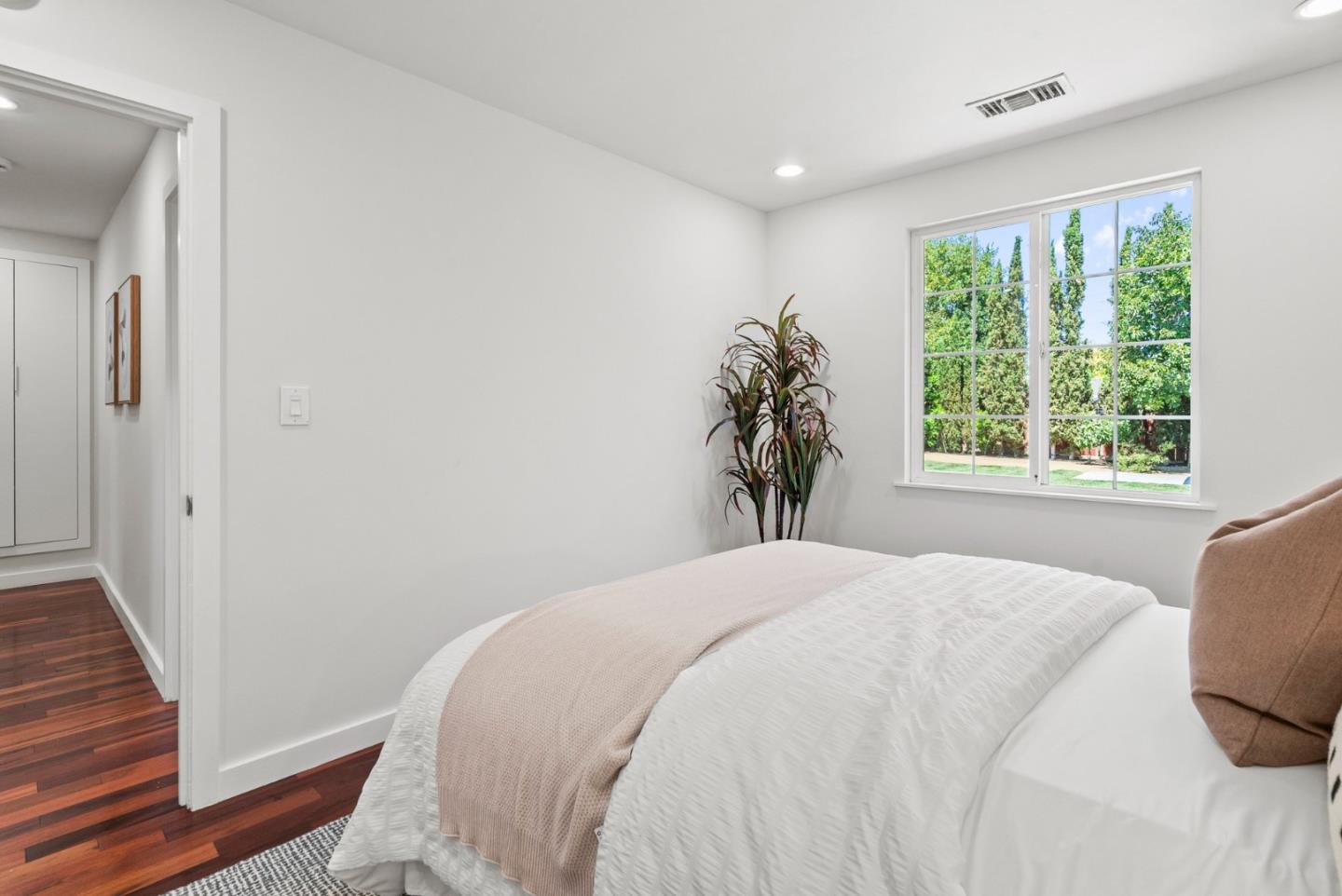 Detail Gallery Image 32 of 66 For 14633 Cole Dr, San Jose,  CA 95124 - 3 Beds | 1/1 Baths