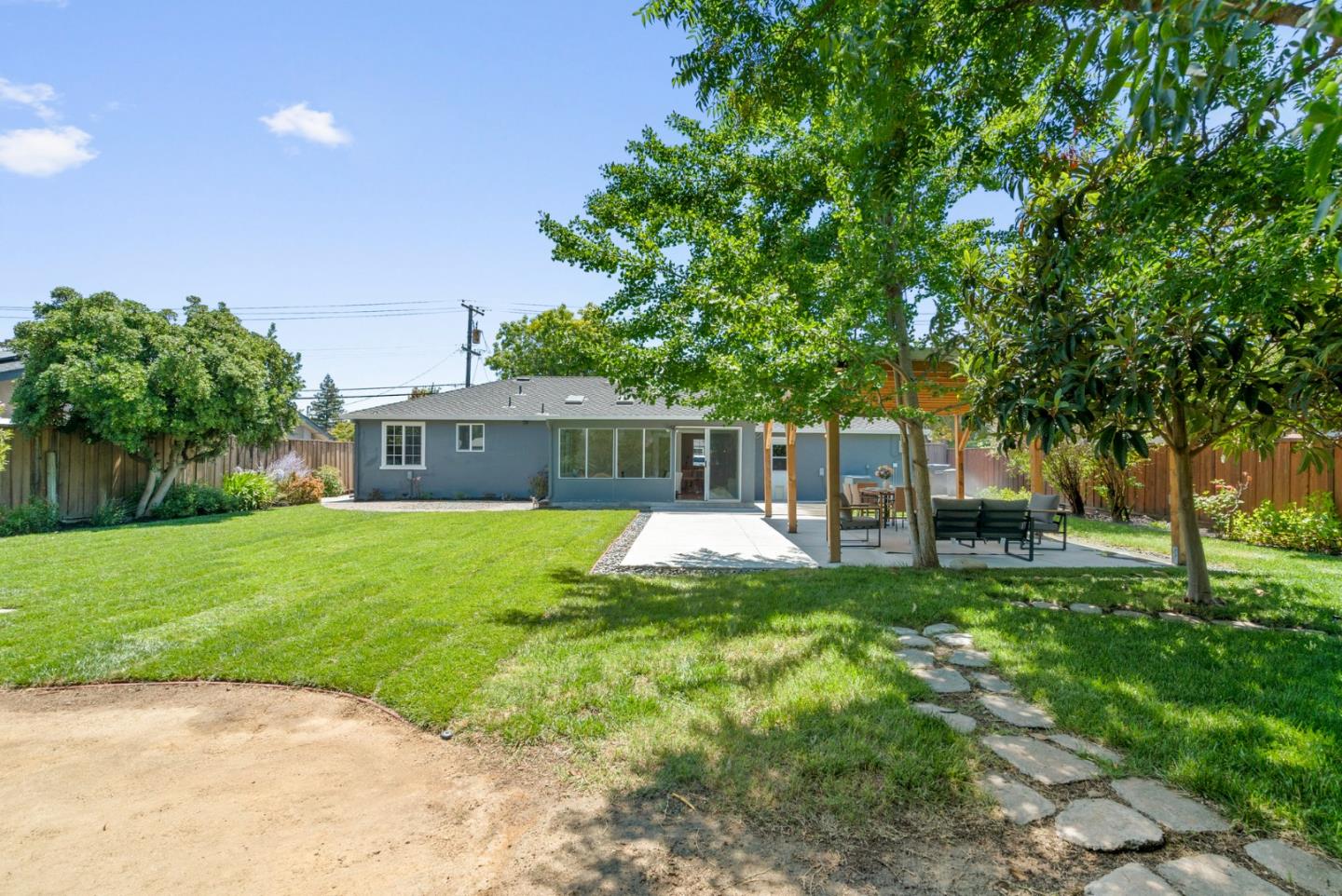 Detail Gallery Image 43 of 66 For 14633 Cole Dr, San Jose,  CA 95124 - 3 Beds | 1/1 Baths