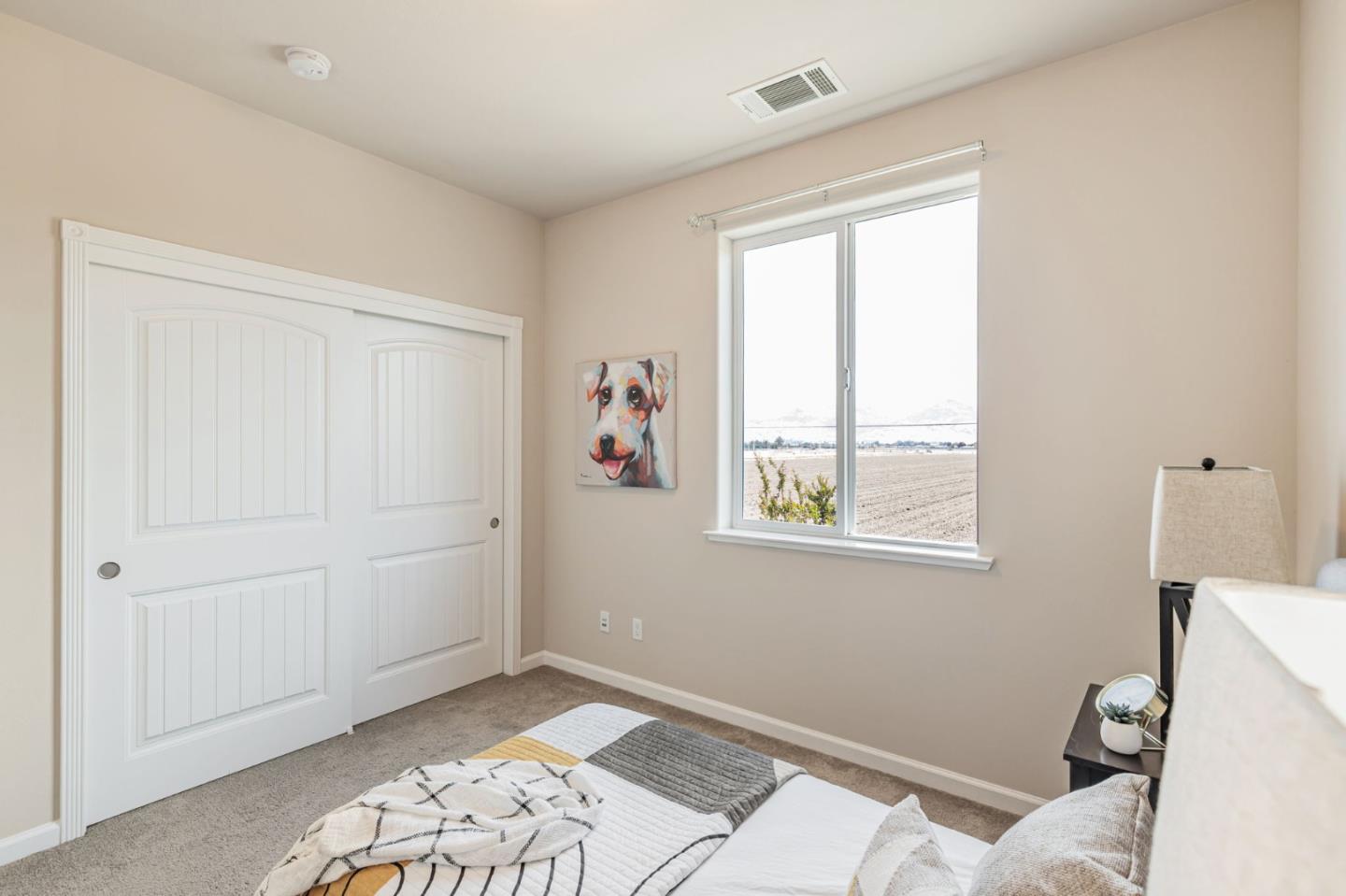 Detail Gallery Image 17 of 29 For 103 Springtime Cir, Hollister,  CA 95023 - 4 Beds | 2/1 Baths