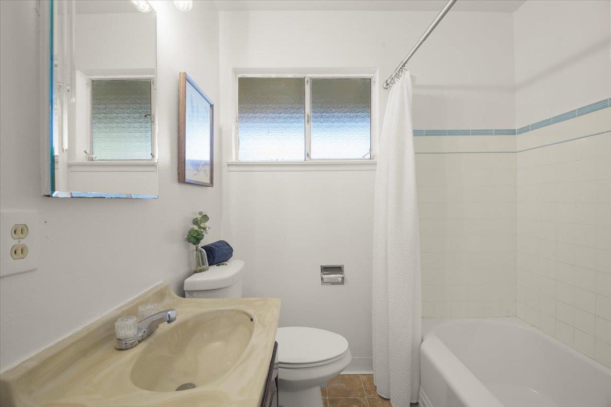 Detail Gallery Image 20 of 32 For 543 Crawford Dr, Sunnyvale,  CA 94087 - 3 Beds | 1/1 Baths