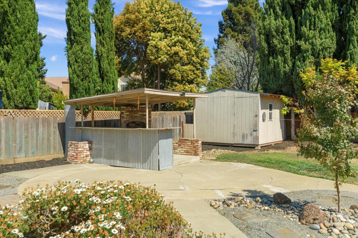 Detail Gallery Image 24 of 32 For 543 Crawford Dr, Sunnyvale,  CA 94087 - 3 Beds | 1/1 Baths