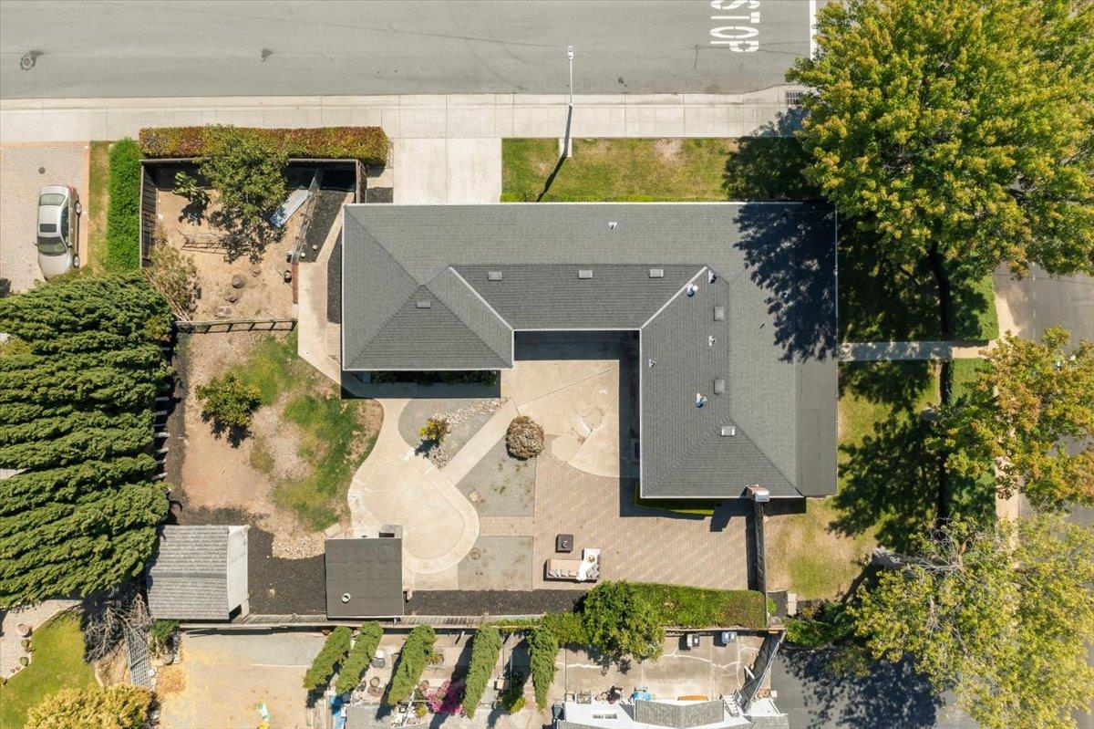 Detail Gallery Image 29 of 32 For 543 Crawford Dr, Sunnyvale,  CA 94087 - 3 Beds | 1/1 Baths