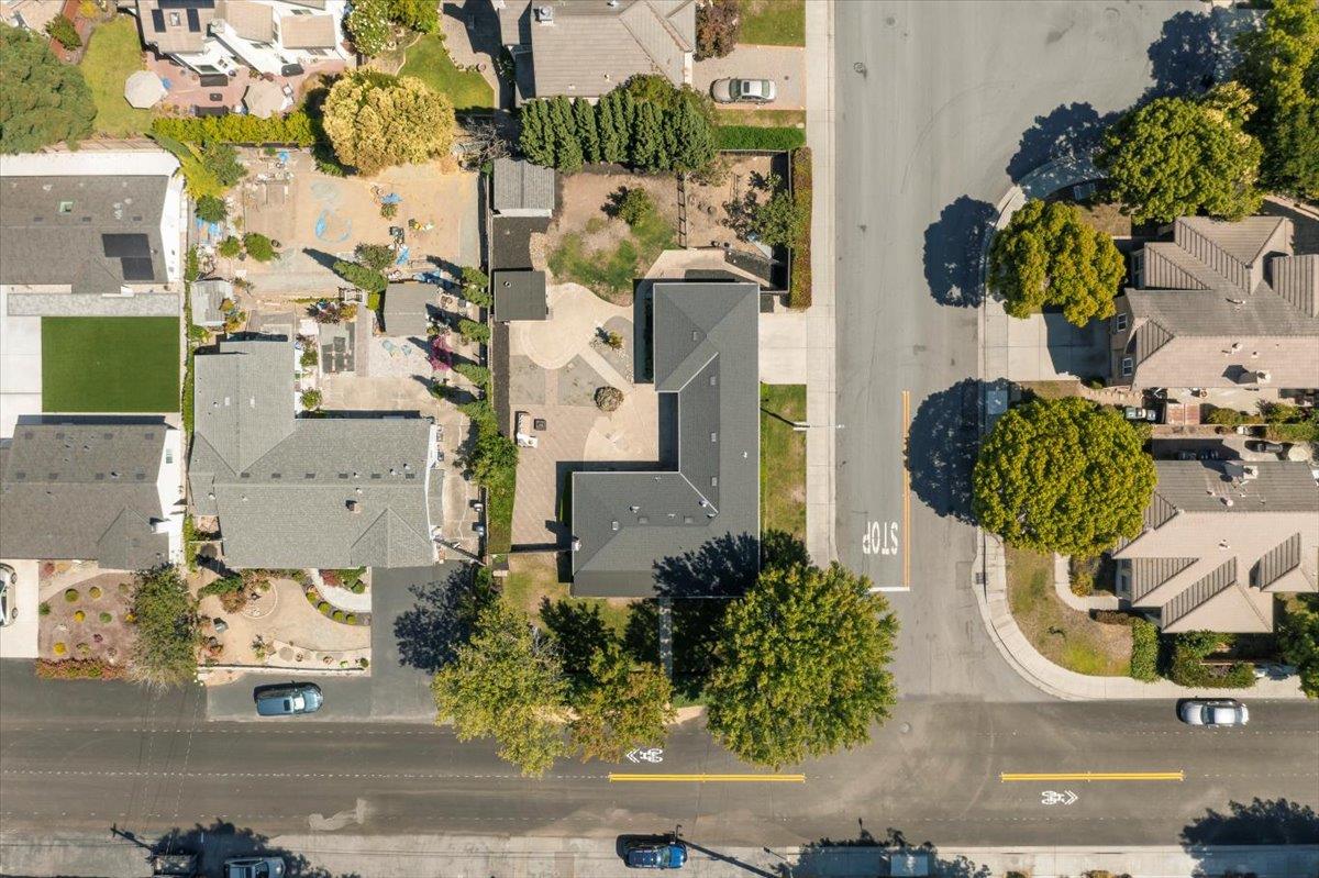 Detail Gallery Image 30 of 32 For 543 Crawford Dr, Sunnyvale,  CA 94087 - 3 Beds | 1/1 Baths