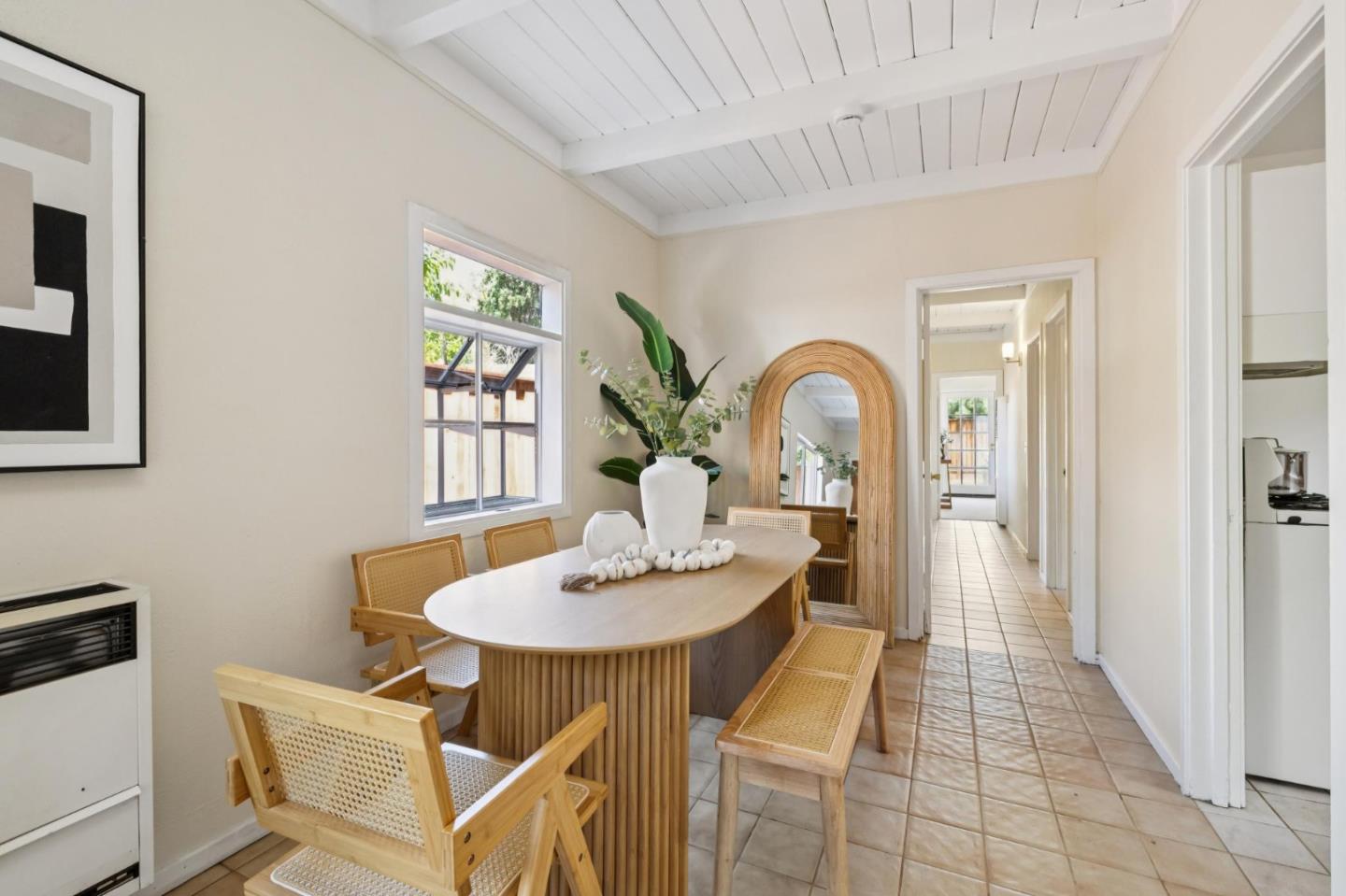 Detail Gallery Image 10 of 55 For 2091 Harvard St, Palo Alto,  CA 94306 - 3 Beds | 2 Baths