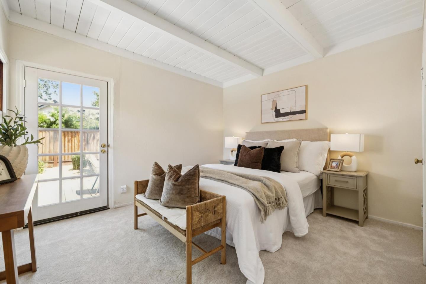 Detail Gallery Image 23 of 55 For 2091 Harvard St, Palo Alto,  CA 94306 - 3 Beds | 2 Baths
