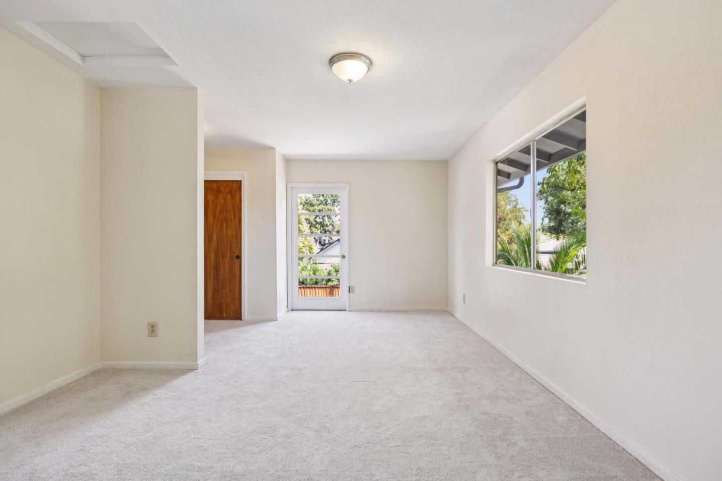 Detail Gallery Image 38 of 55 For 2091 Harvard St, Palo Alto,  CA 94306 - 3 Beds | 2 Baths