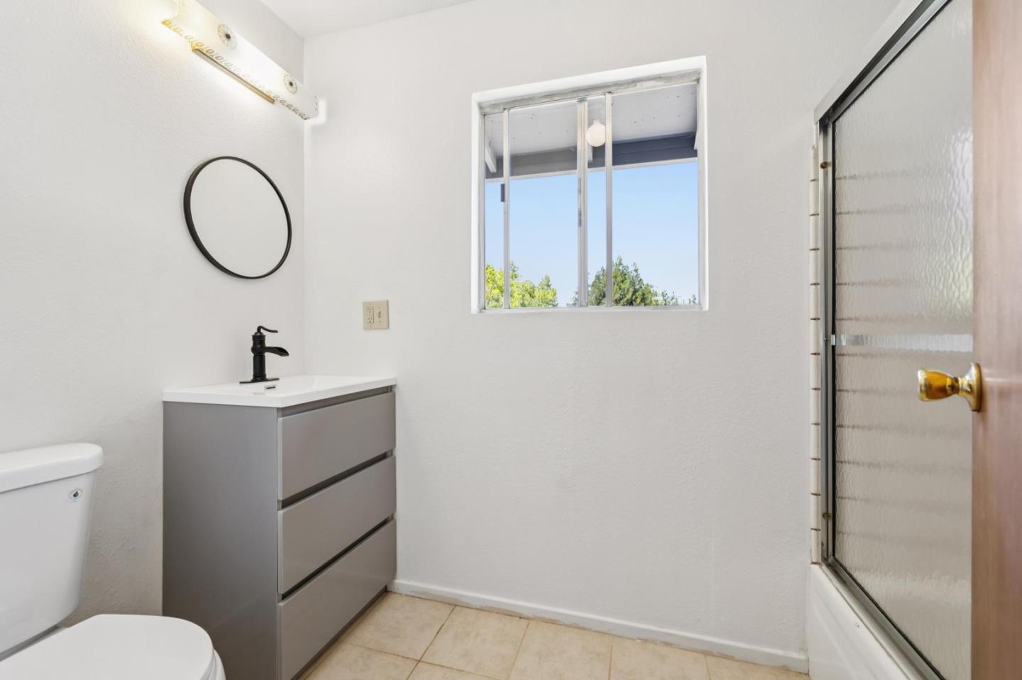 Detail Gallery Image 40 of 55 For 2091 Harvard St, Palo Alto,  CA 94306 - 3 Beds | 2 Baths