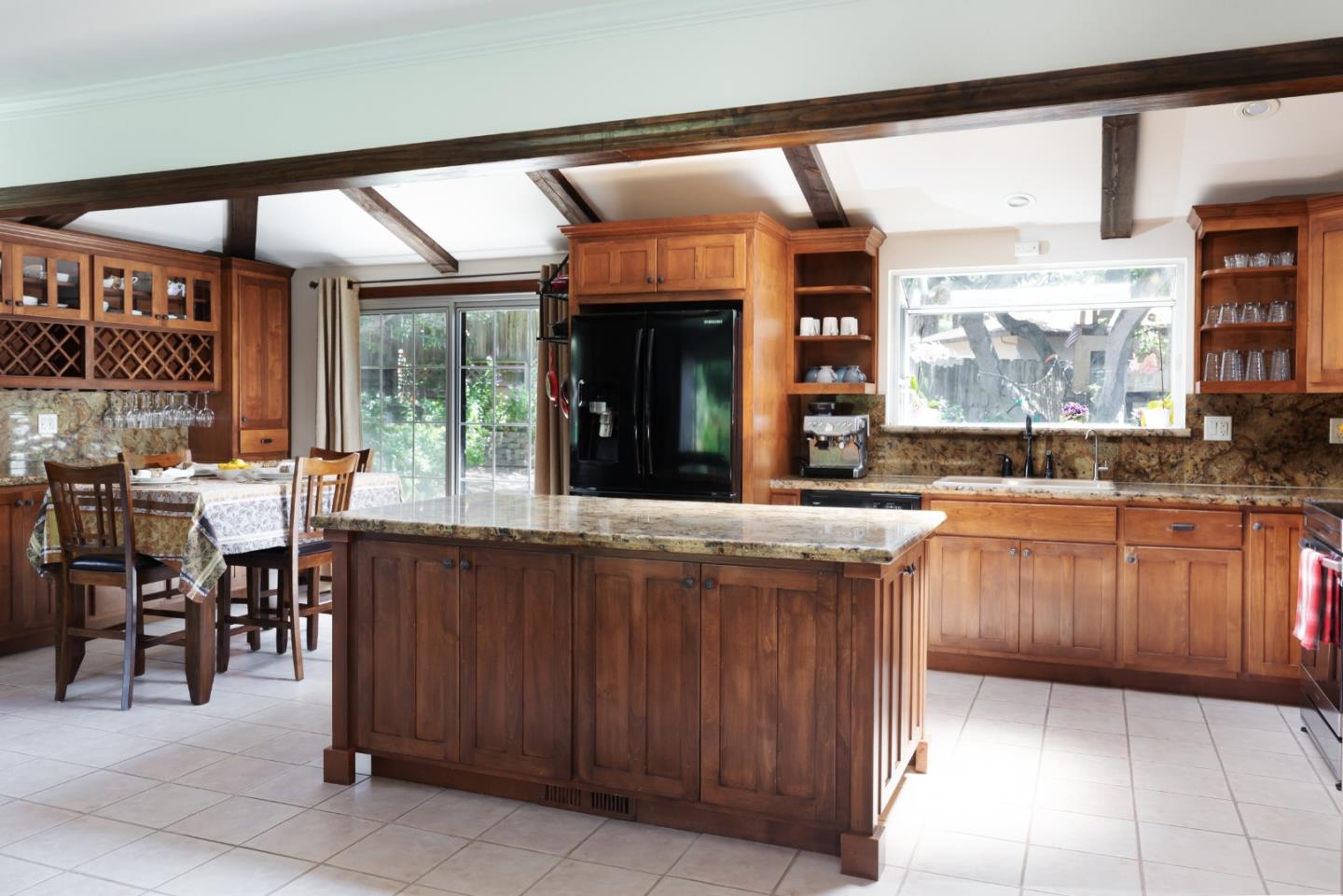 Detail Gallery Image 3 of 26 For 14892 Blue Oak Pl, Salinas,  CA 93907 - 4 Beds | 2/1 Baths