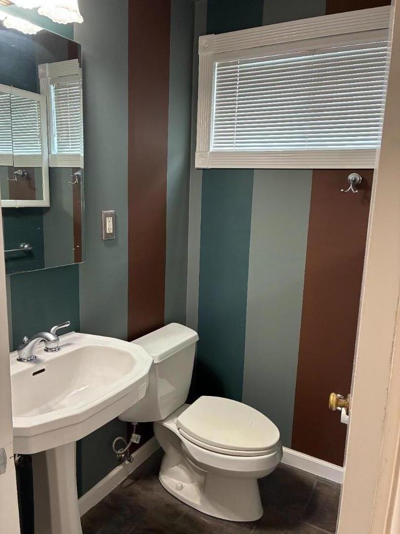 Detail Gallery Image 7 of 11 For 400 Zamora Dr, South San Francisco,  CA 94080 - 3 Beds | 1/1 Baths