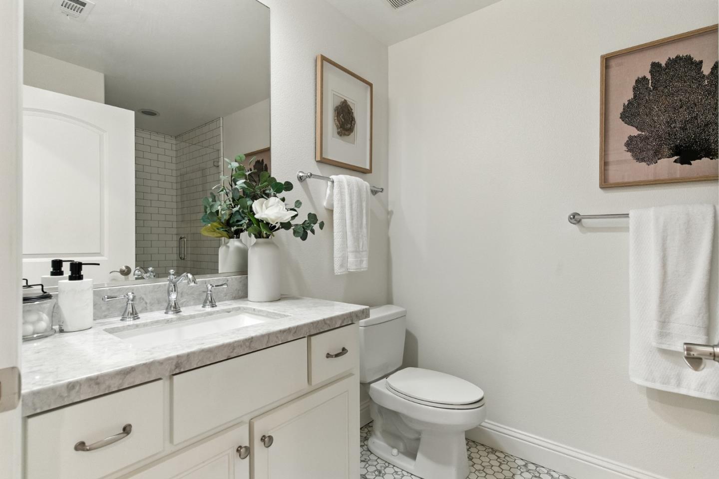 Detail Gallery Image 20 of 39 For 633 Elm St #117,  San Carlos,  CA 94070 - 2 Beds | 2 Baths