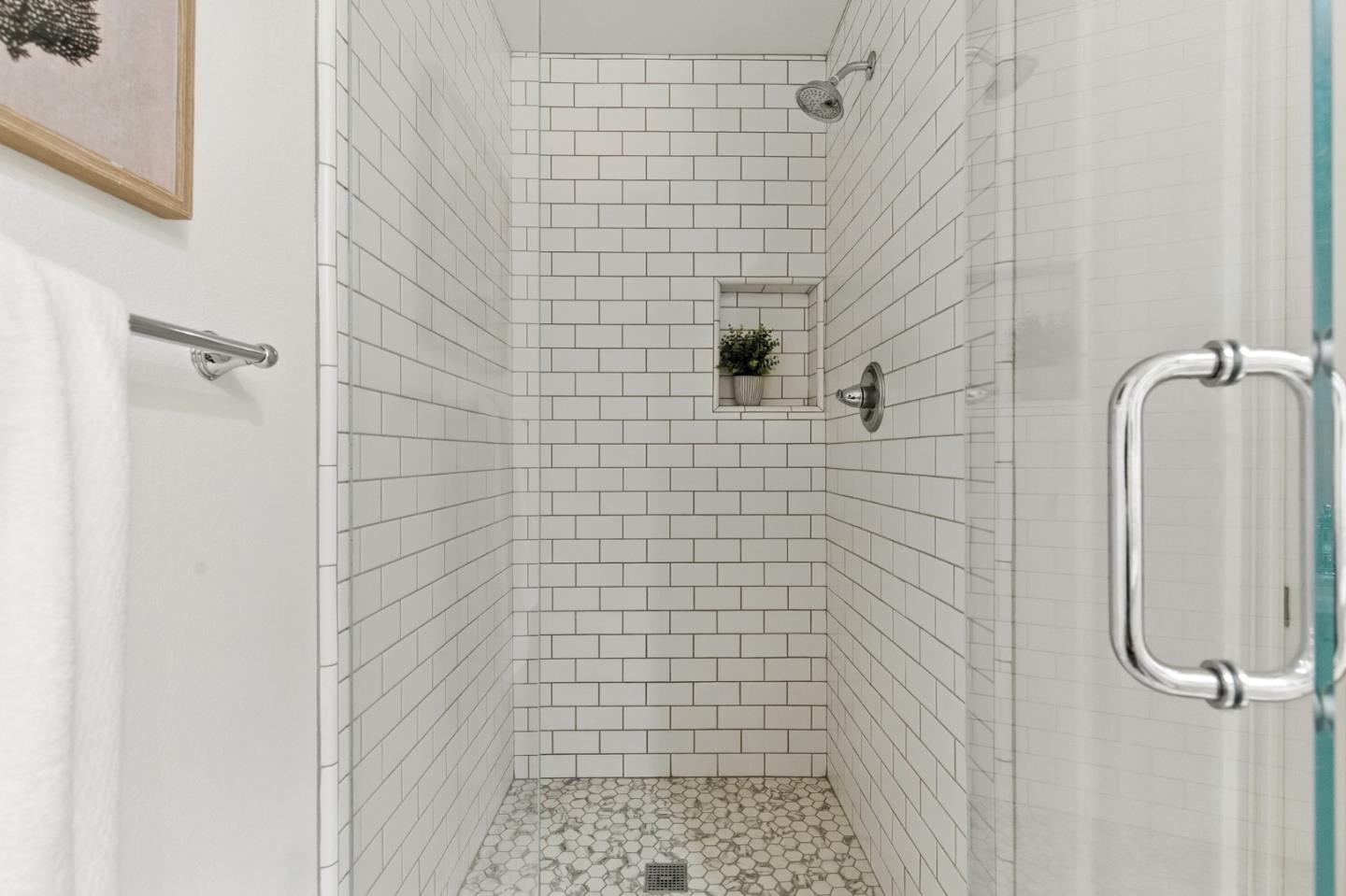 Detail Gallery Image 22 of 39 For 633 Elm St #117,  San Carlos,  CA 94070 - 2 Beds | 2 Baths