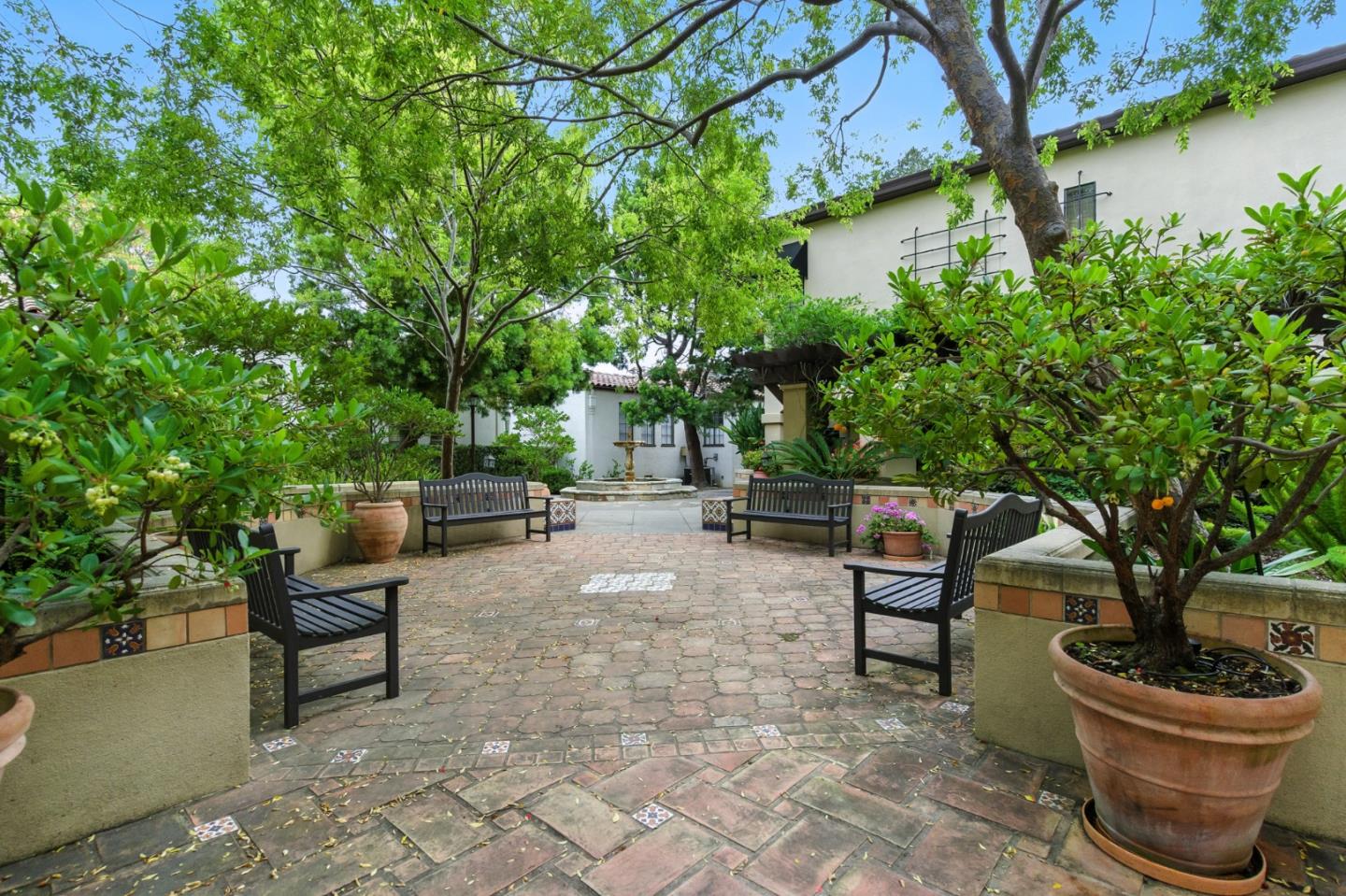 Detail Gallery Image 37 of 39 For 633 Elm St #117,  San Carlos,  CA 94070 - 2 Beds | 2 Baths