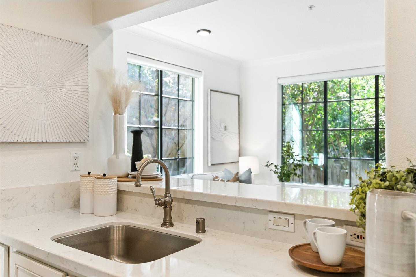Detail Gallery Image 6 of 39 For 633 Elm St #117,  San Carlos,  CA 94070 - 2 Beds | 2 Baths