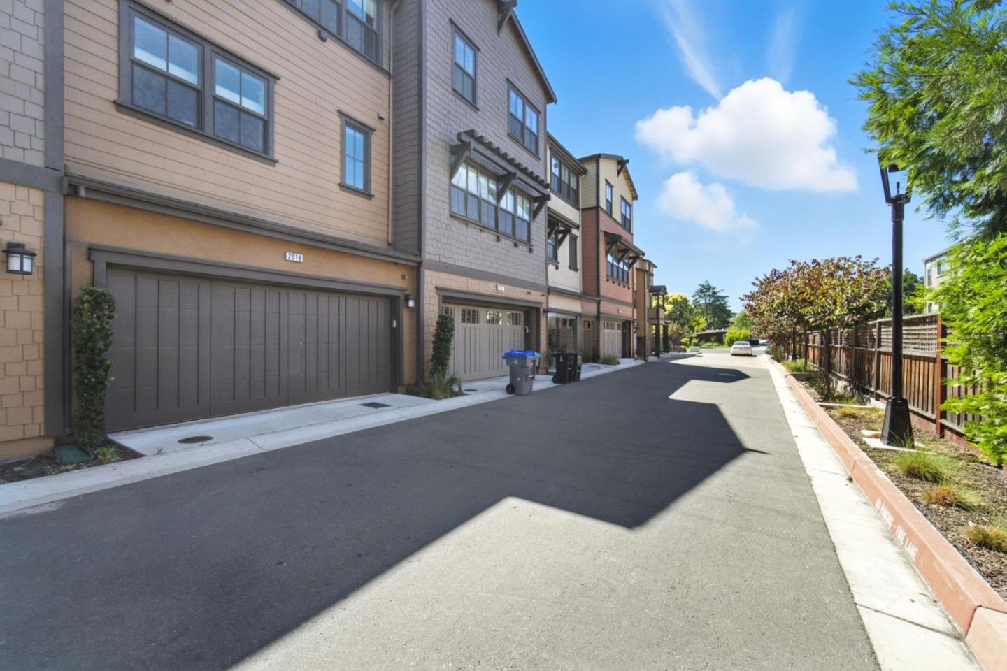 Detail Gallery Image 31 of 45 For 2016 Thea Cir, Mountain View,  CA 94043 - 3 Beds | 3/1 Baths