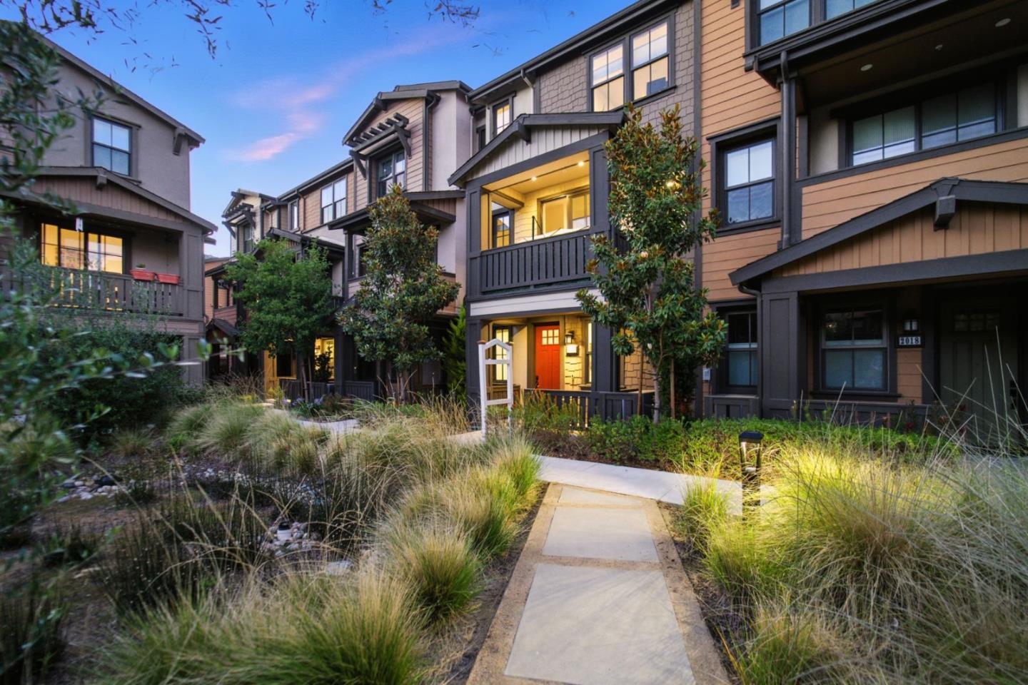 Detail Gallery Image 33 of 45 For 2016 Thea Cir, Mountain View,  CA 94043 - 3 Beds | 3/1 Baths