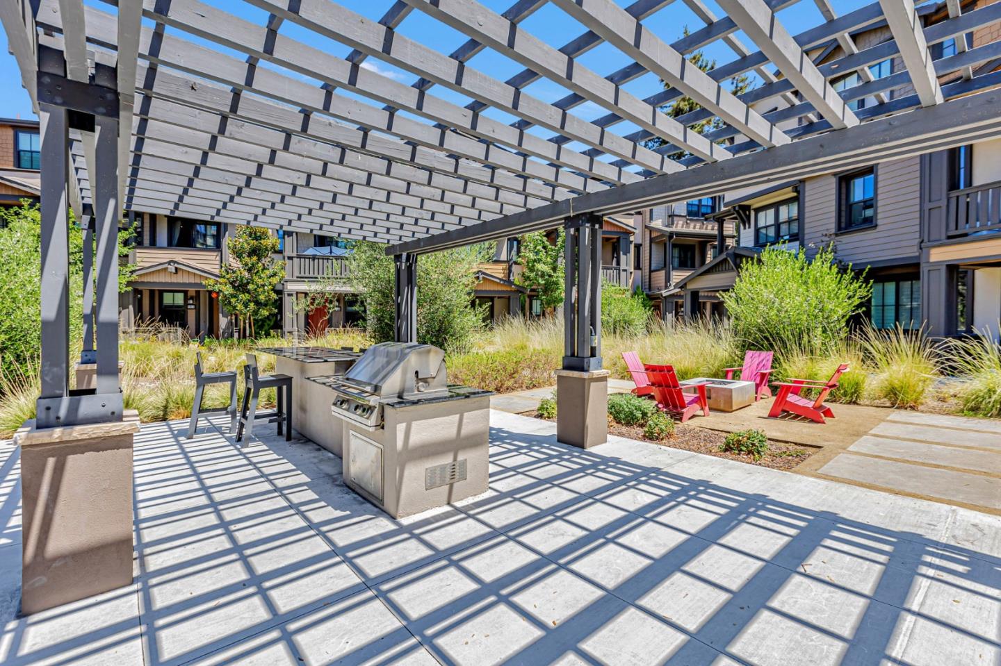 Detail Gallery Image 40 of 45 For 2016 Thea Cir, Mountain View,  CA 94043 - 3 Beds | 3/1 Baths