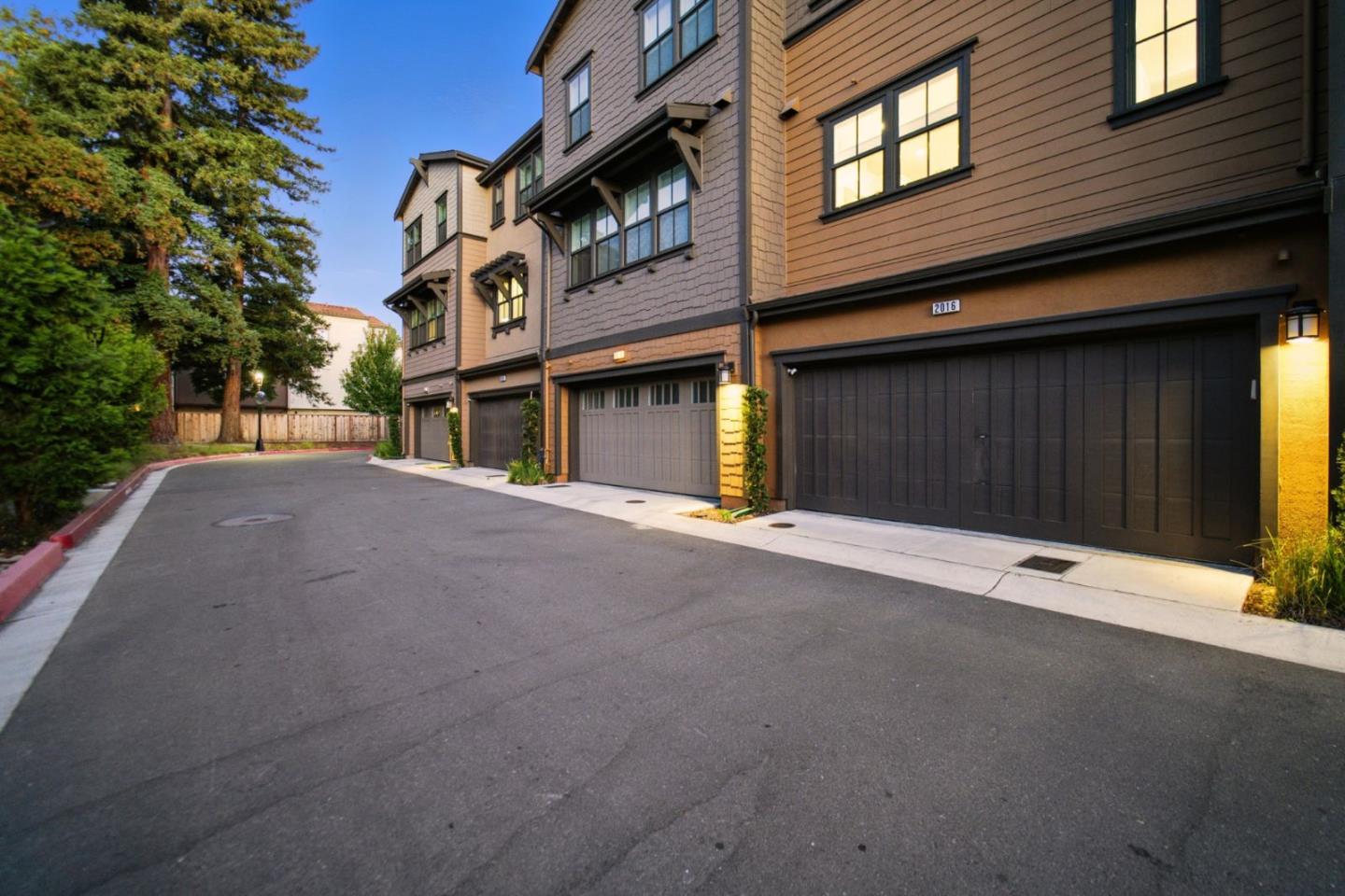 Detail Gallery Image 44 of 45 For 2016 Thea Cir, Mountain View,  CA 94043 - 3 Beds | 3/1 Baths