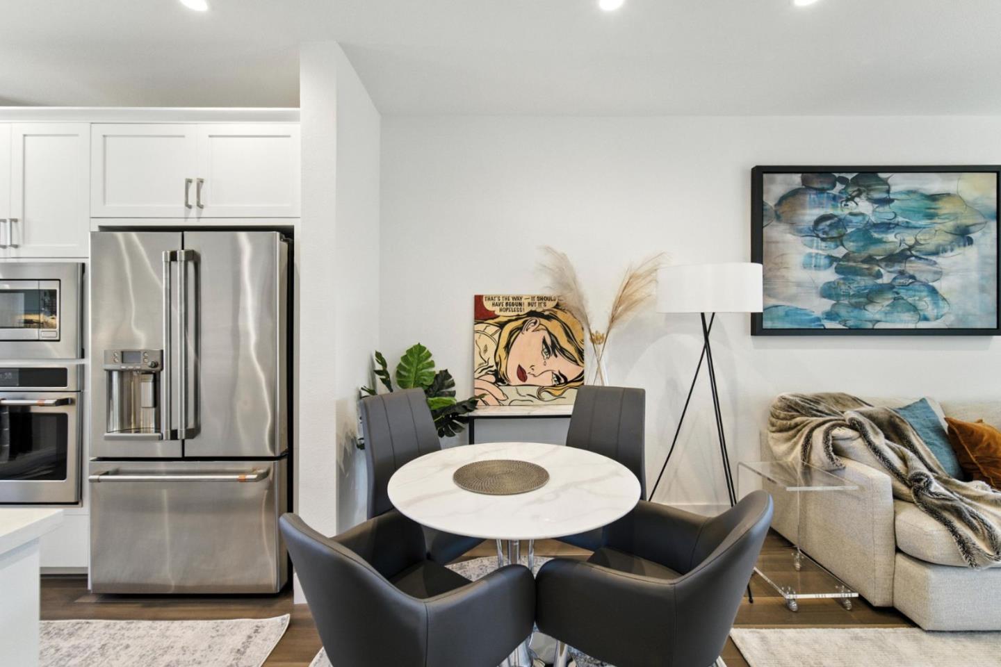 Detail Gallery Image 6 of 45 For 2016 Thea Cir, Mountain View,  CA 94043 - 3 Beds | 3/1 Baths
