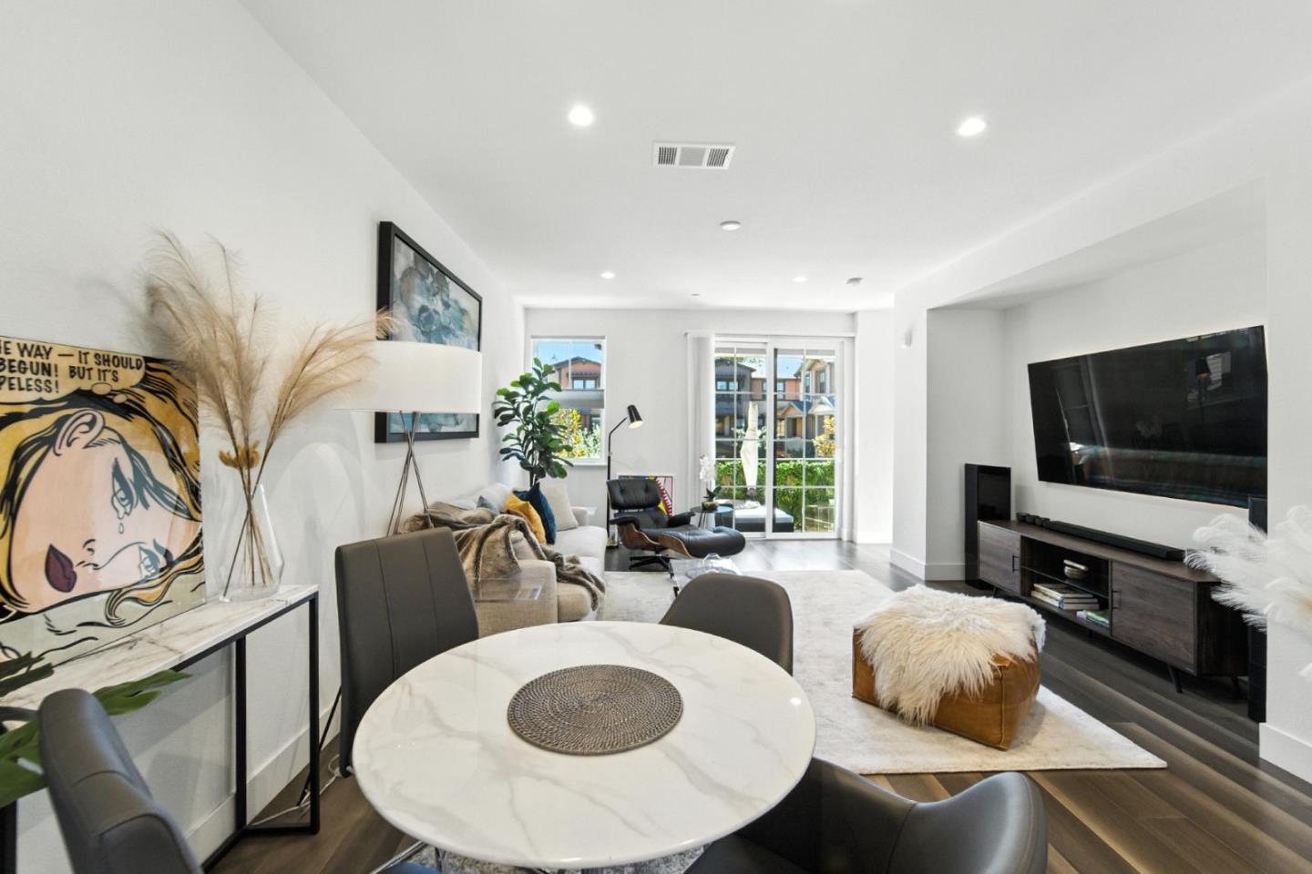 Detail Gallery Image 9 of 45 For 2016 Thea Cir, Mountain View,  CA 94043 - 3 Beds | 3/1 Baths