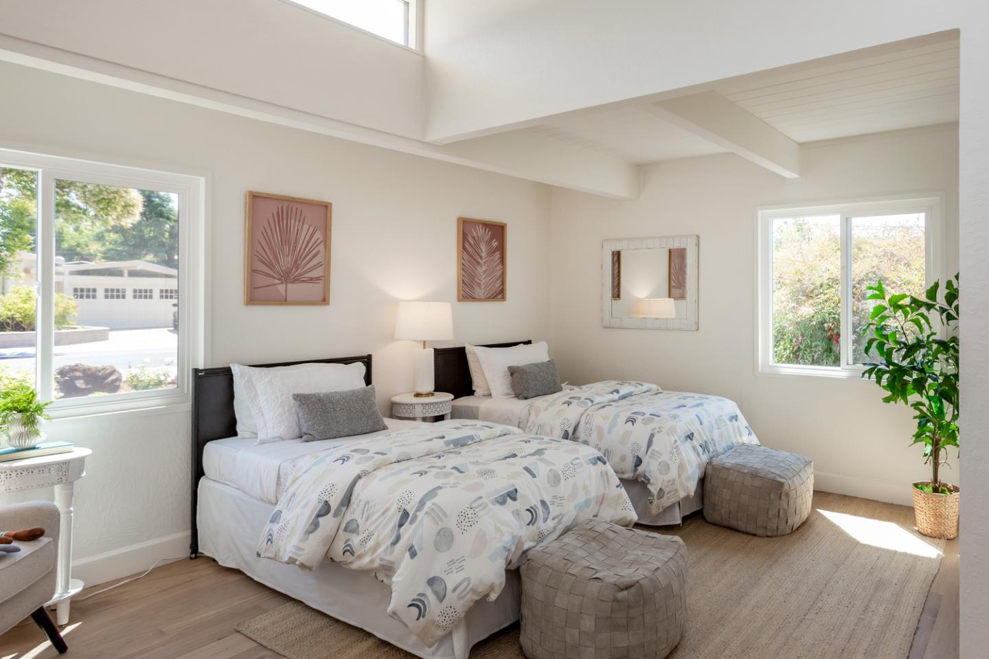 Detail Gallery Image 17 of 26 For 2842 Greer Rd, Palo Alto,  CA 94303 - 3 Beds | 2 Baths