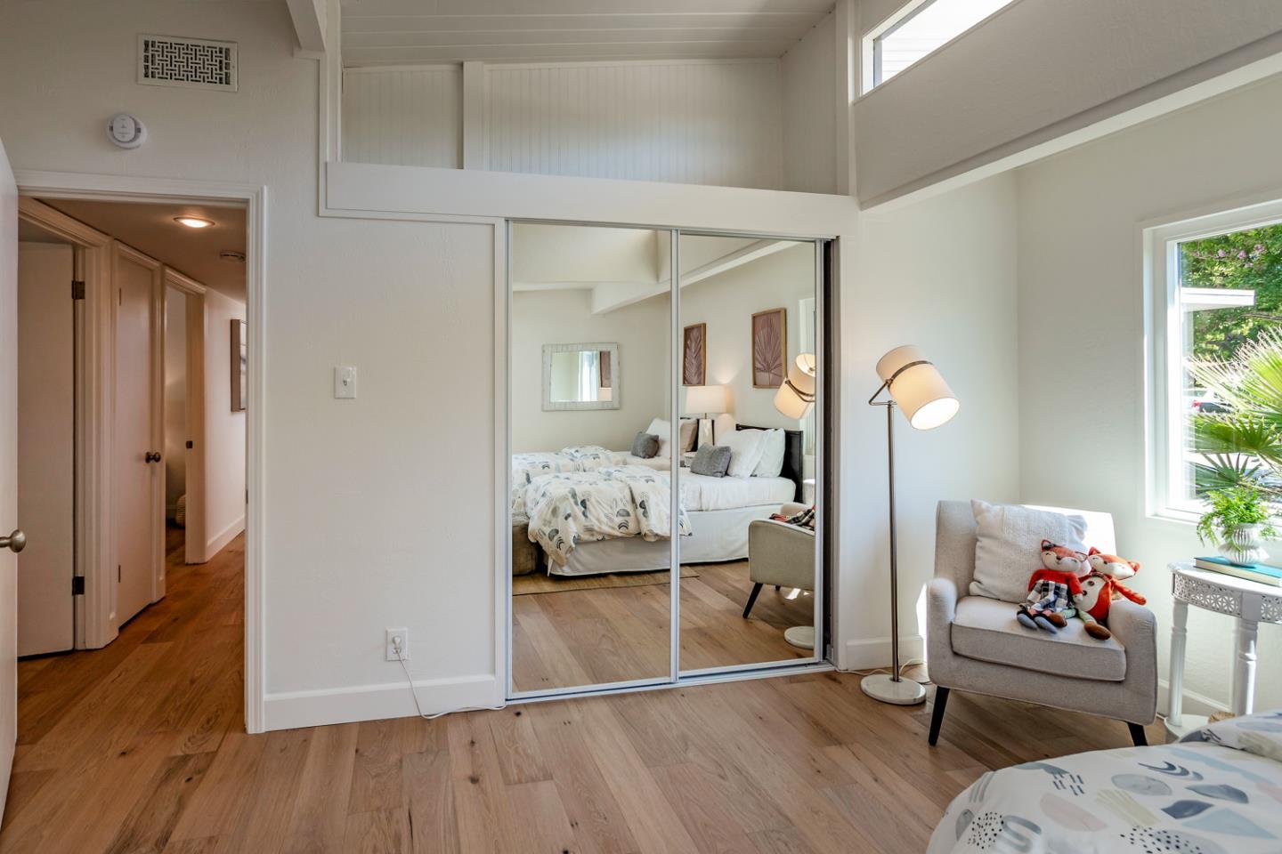 Detail Gallery Image 18 of 26 For 2842 Greer Rd, Palo Alto,  CA 94303 - 3 Beds | 2 Baths