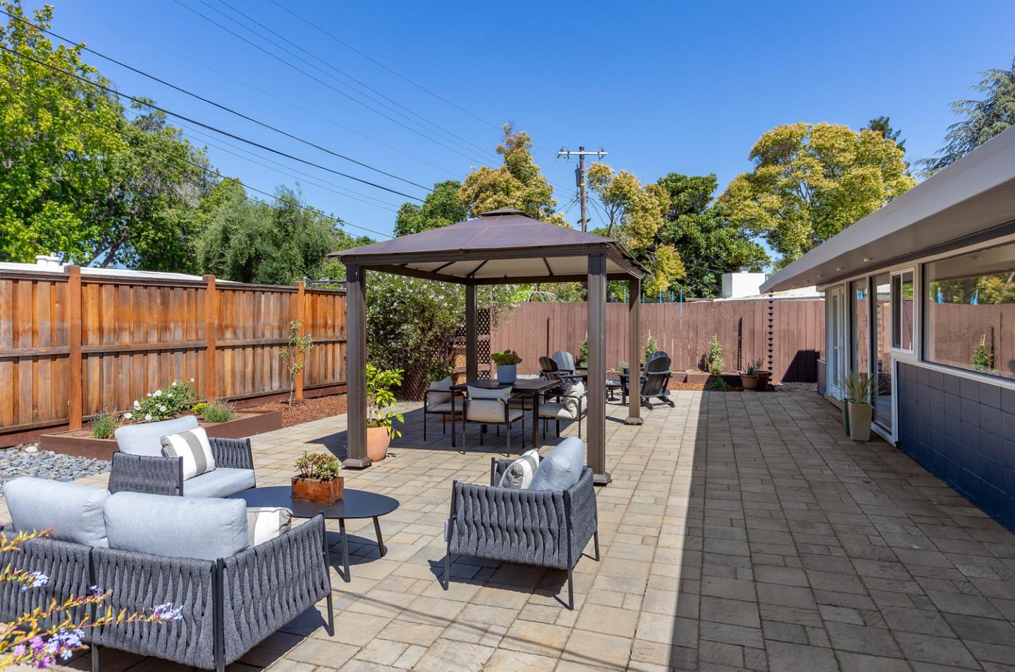 Detail Gallery Image 24 of 26 For 2842 Greer Rd, Palo Alto,  CA 94303 - 3 Beds | 2 Baths