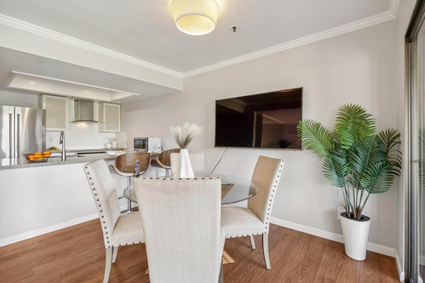Detail Gallery Image 10 of 32 For 410 Sheridan Ave #446,  Palo Alto,  CA 94306 - 1 Beds | 1 Baths