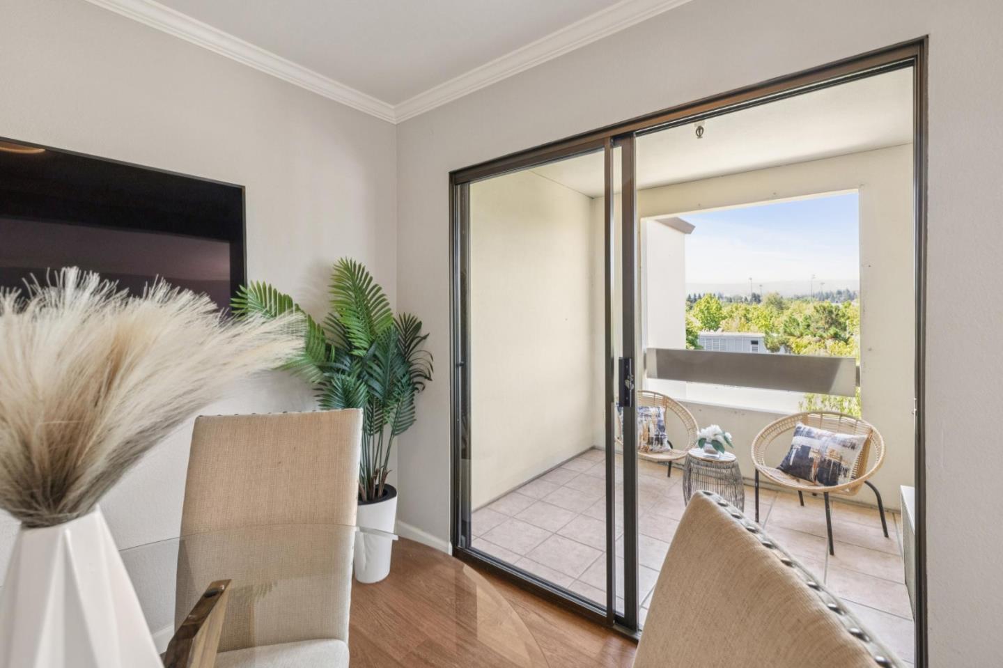 Detail Gallery Image 11 of 32 For 410 Sheridan Ave #446,  Palo Alto,  CA 94306 - 1 Beds | 1 Baths