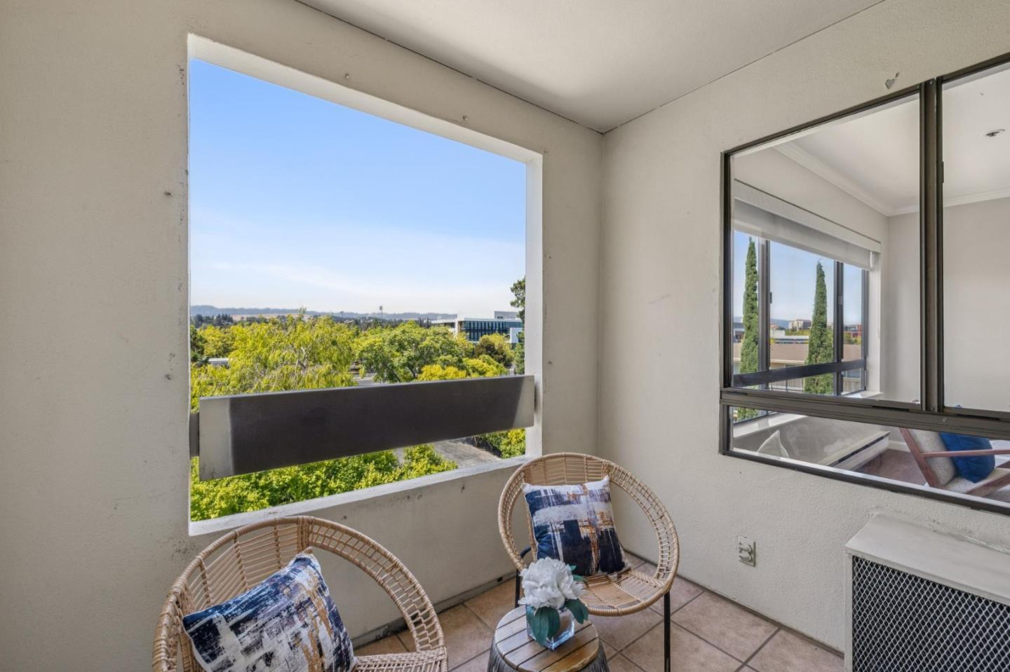 Detail Gallery Image 13 of 32 For 410 Sheridan Ave #446,  Palo Alto,  CA 94306 - 1 Beds | 1 Baths