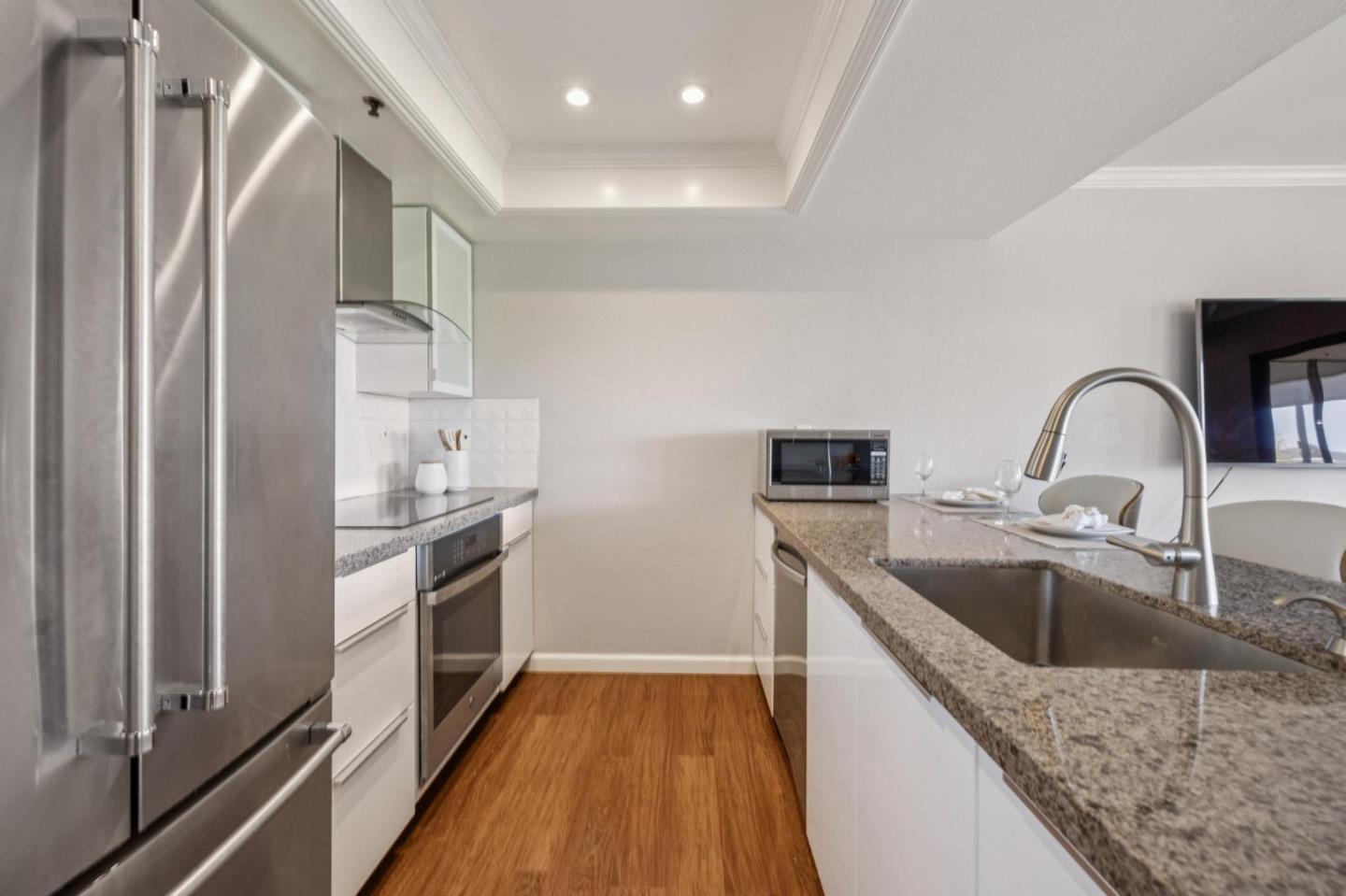 Detail Gallery Image 16 of 32 For 410 Sheridan Ave #446,  Palo Alto,  CA 94306 - 1 Beds | 1 Baths