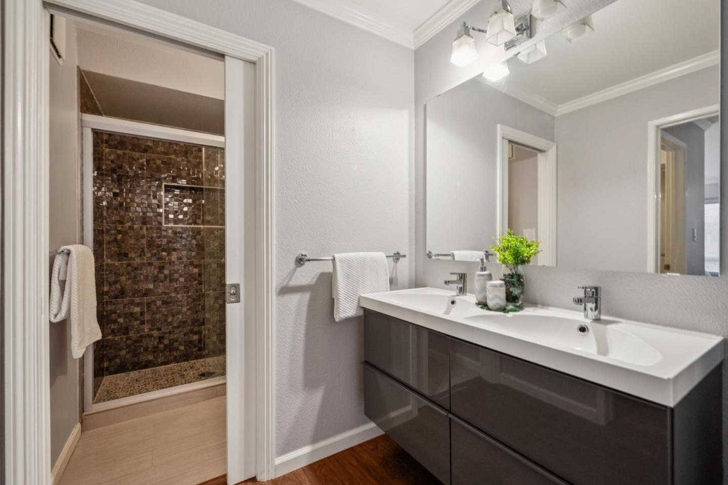 Detail Gallery Image 24 of 32 For 410 Sheridan Ave #446,  Palo Alto,  CA 94306 - 1 Beds | 1 Baths