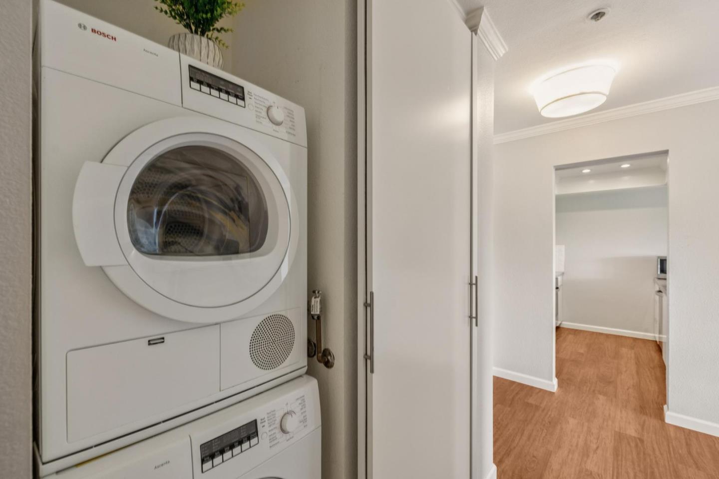 Detail Gallery Image 26 of 32 For 410 Sheridan Ave #446,  Palo Alto,  CA 94306 - 1 Beds | 1 Baths