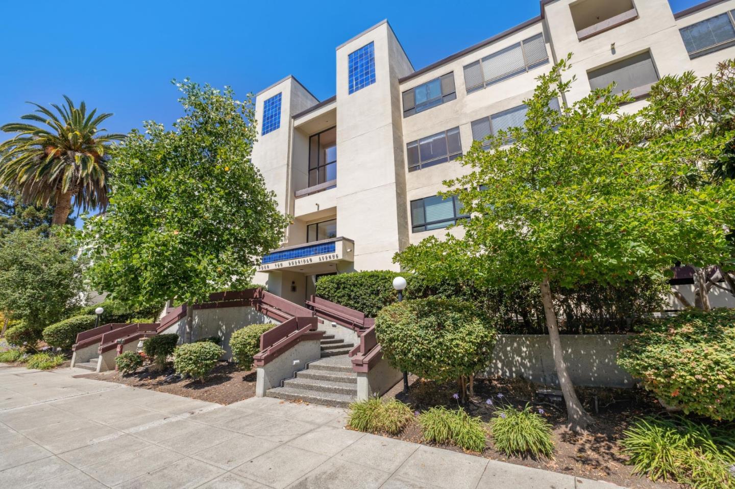 Detail Gallery Image 3 of 32 For 410 Sheridan Ave #446,  Palo Alto,  CA 94306 - 1 Beds | 1 Baths